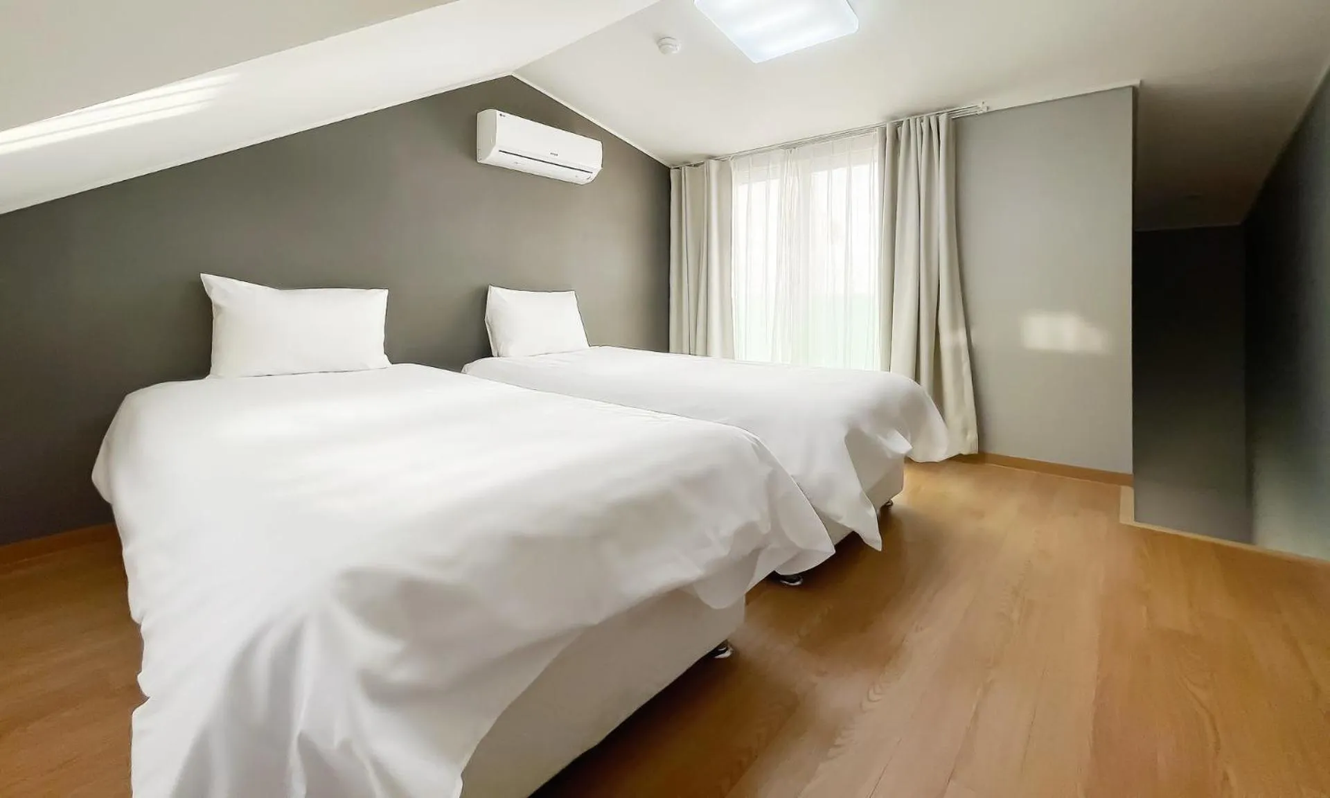 Bed in Pampas Hotel Jeju