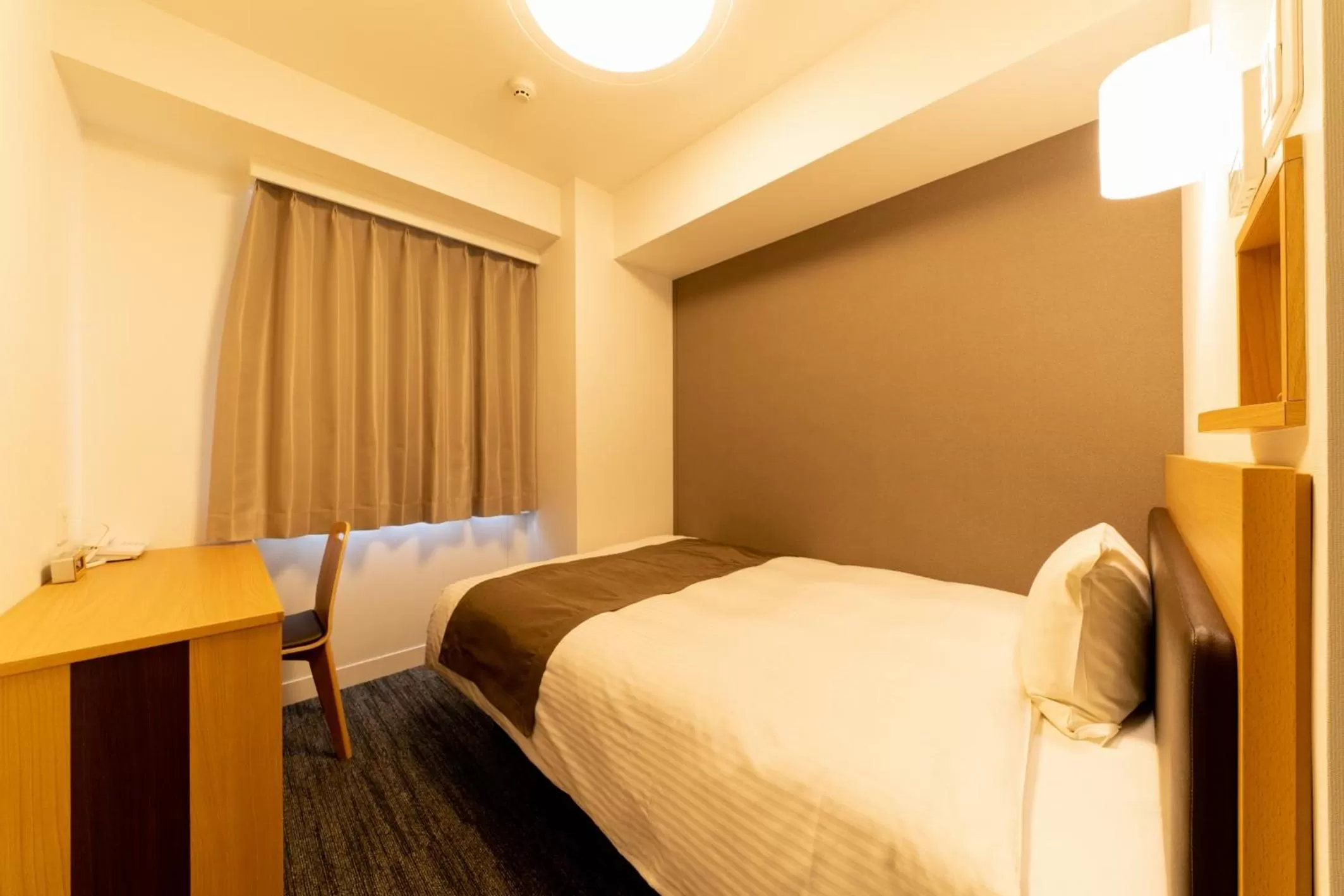 Bed in Pearl Hotel Shinjuku Akebonobashi