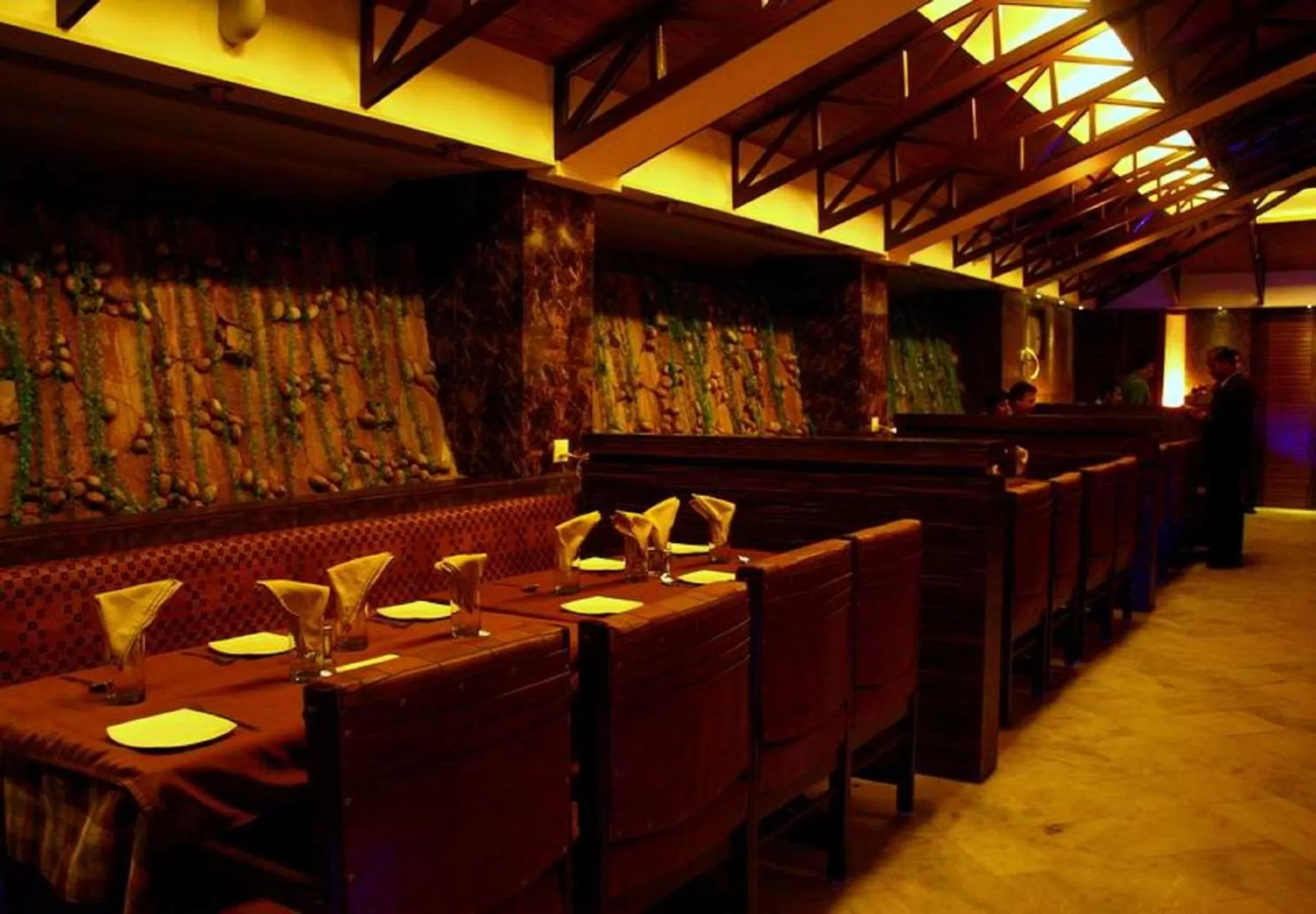 Restaurant/places to eat in Hotel Jawahar