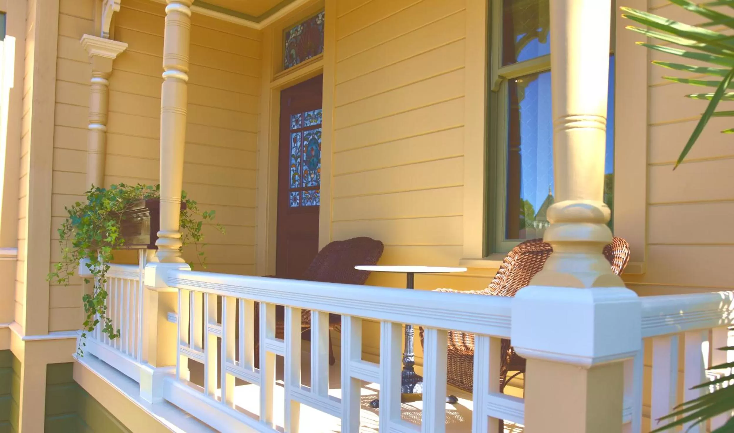 Patio in Blackbird Inn