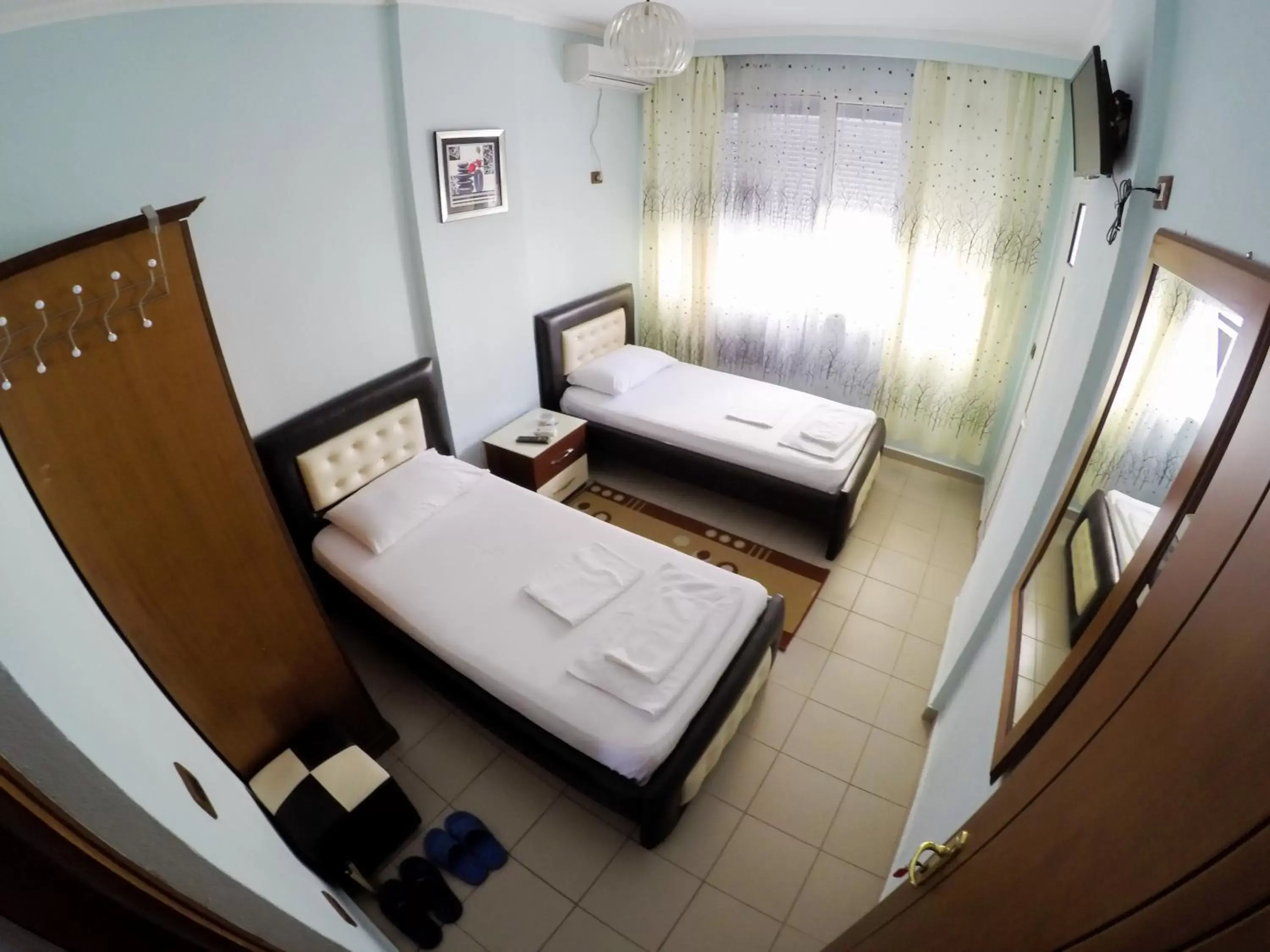 Standard Twin Room in Hotel Freskia Standard Twin Room in Hotel Freskia