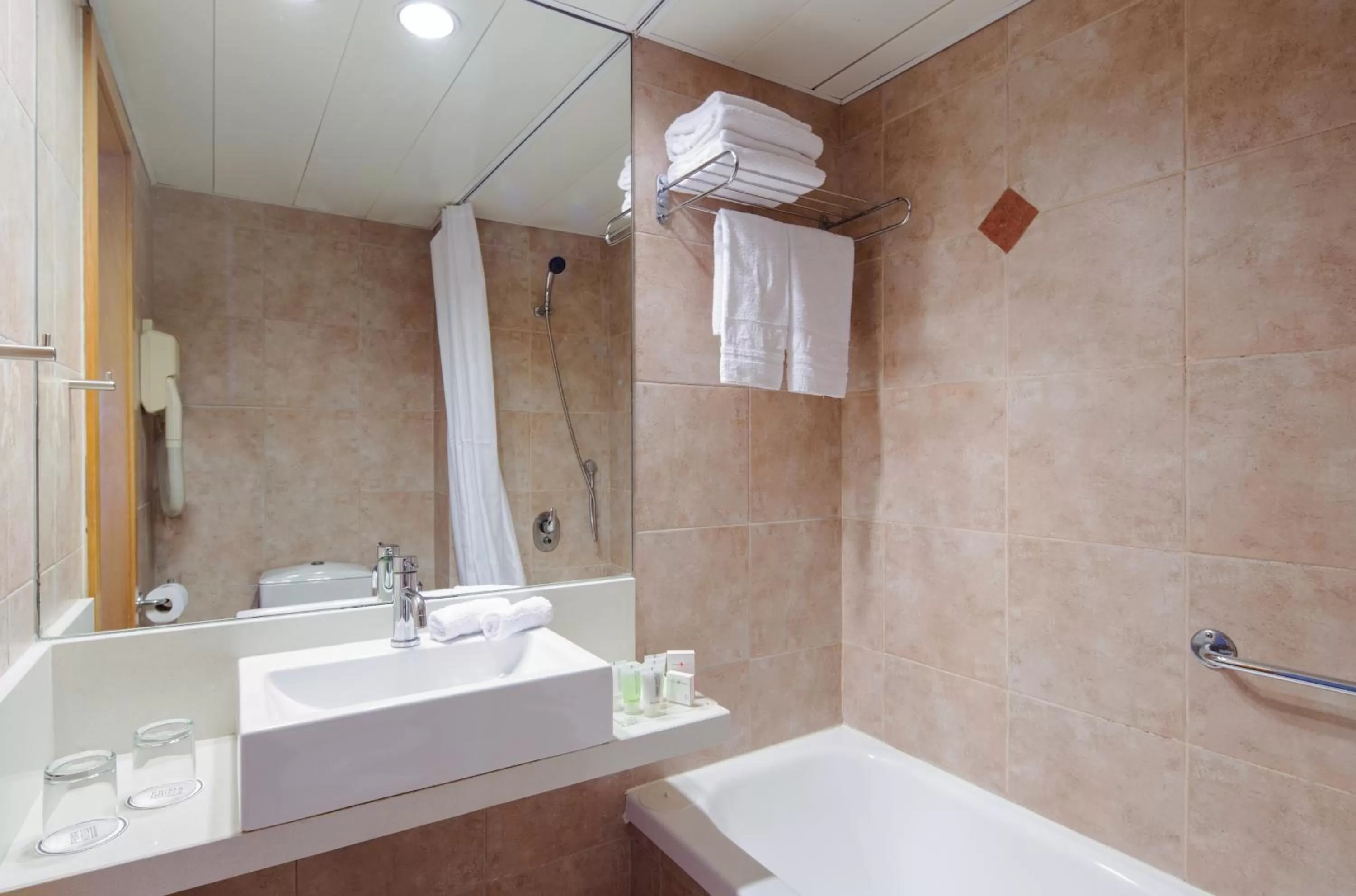 Bathroom in Prima City Hotel