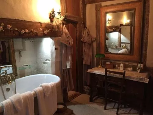 Valley Farmhouse, Westhall