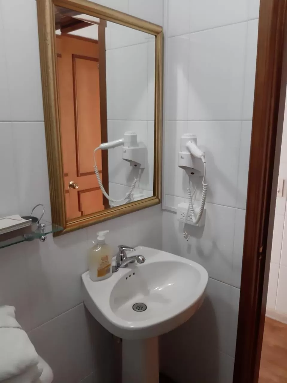 Toilet, Bathroom in Hotel Casa Madero