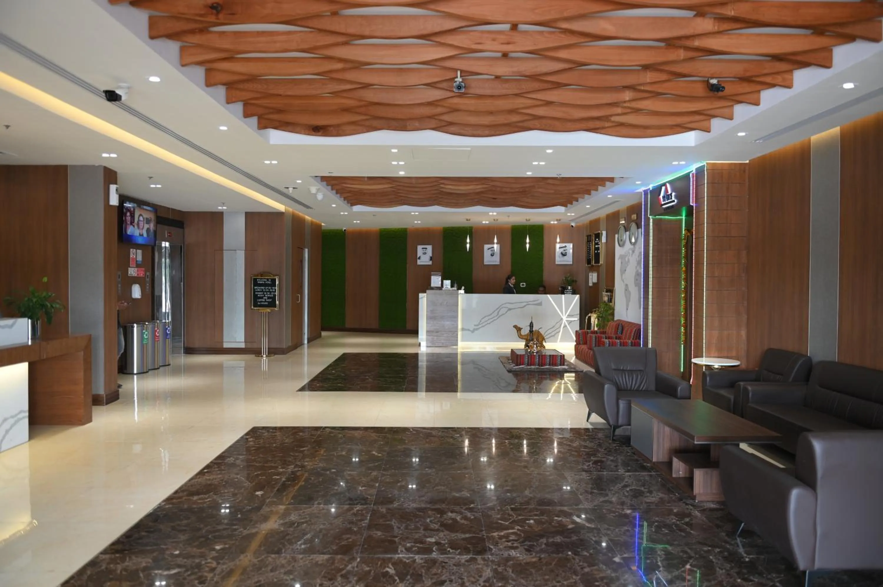 Lobby or reception in Smana Hotel Al Raffa