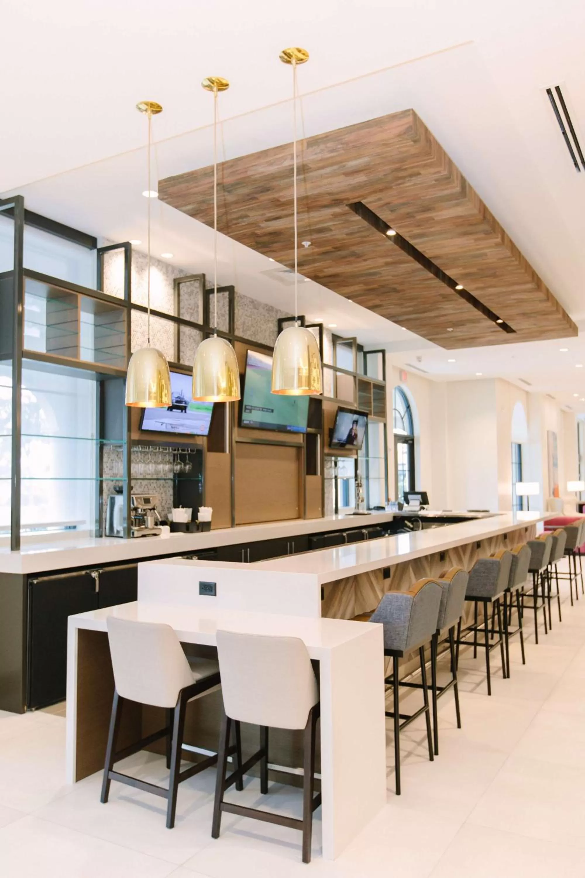 Restaurant/places to eat in Hilton Garden Inn Winter Park, FL