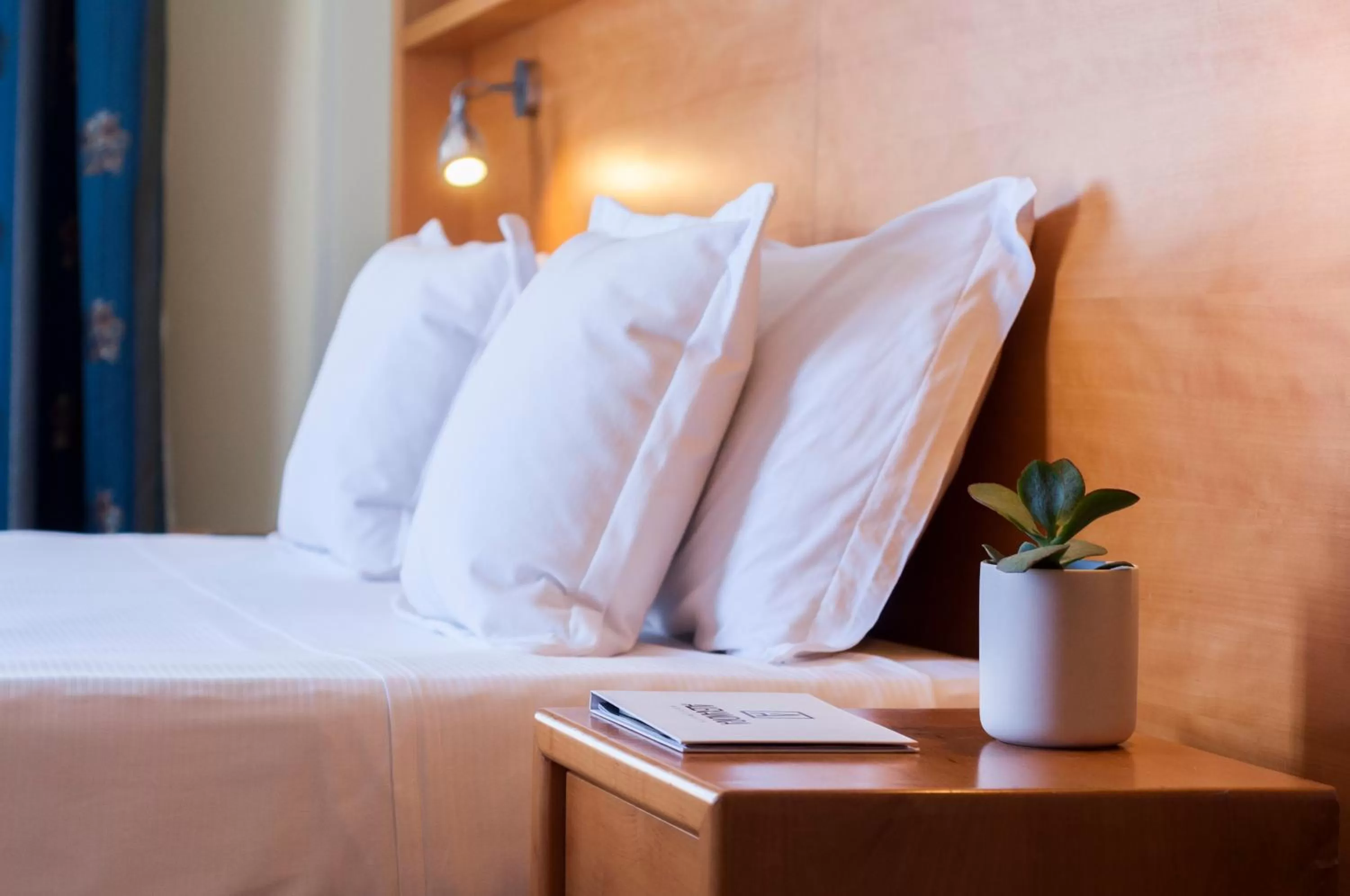 Decorative detail, Bed in Alexandra Hotel