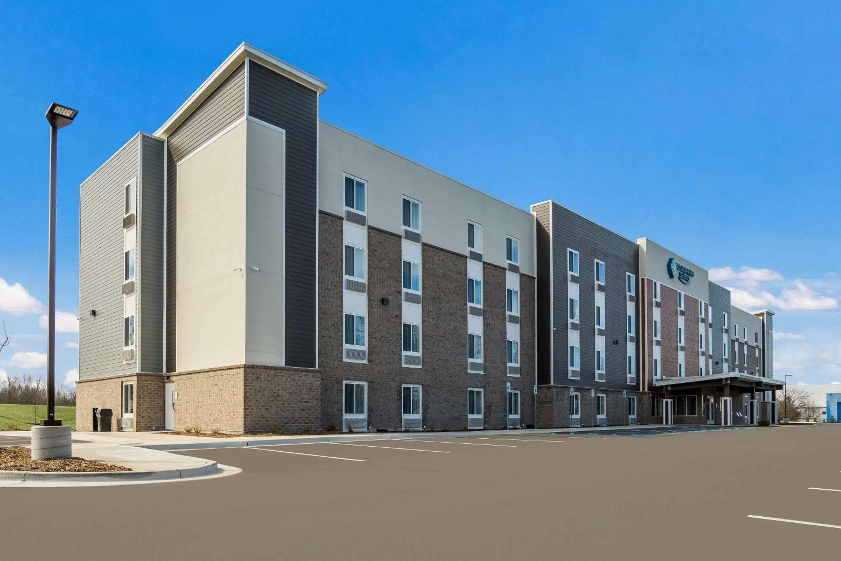 Property building in WoodSpring Suites Grand Rapids Kentwood