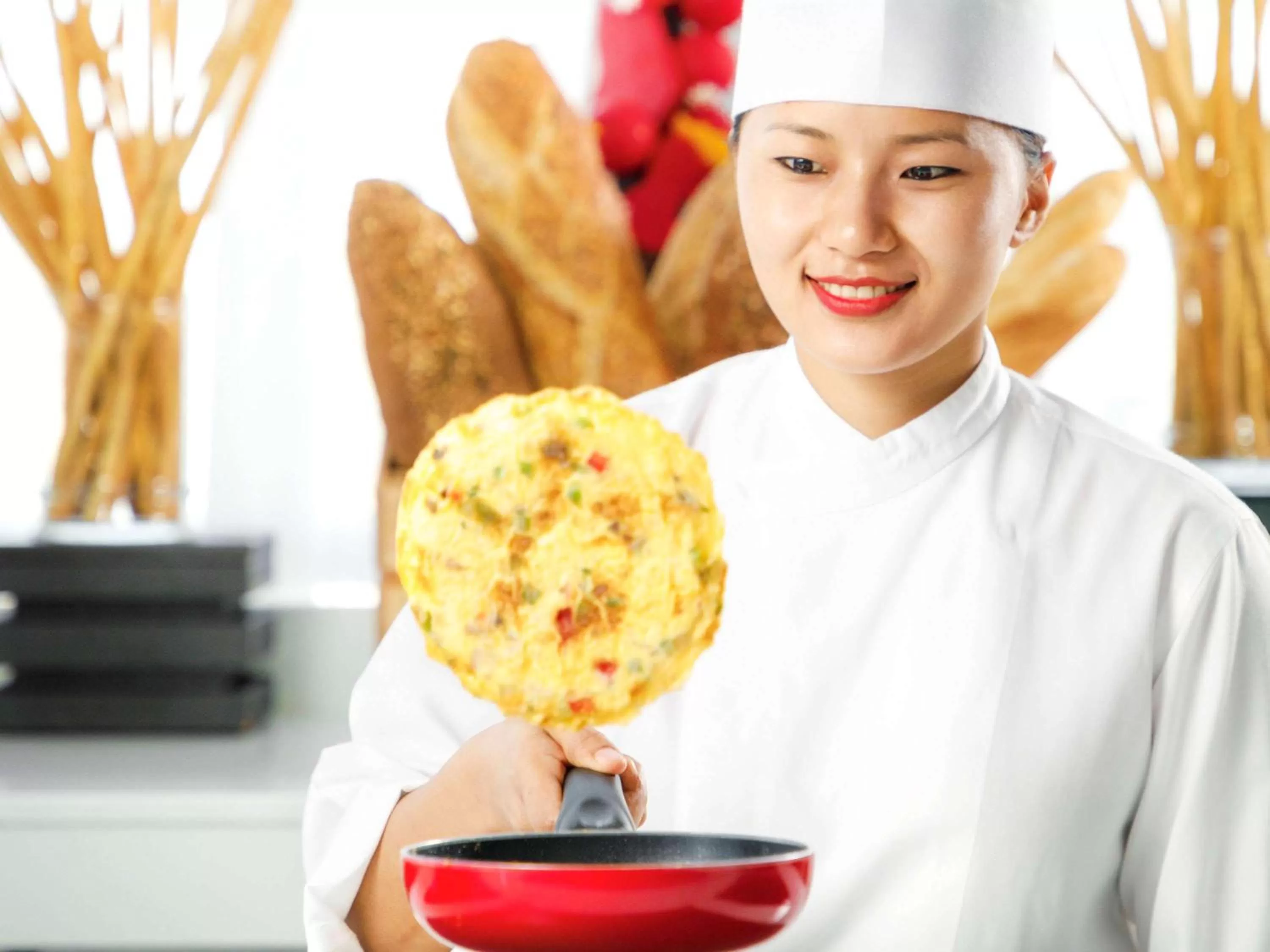 Restaurant/places to eat in Novotel Abu Dhabi Gate