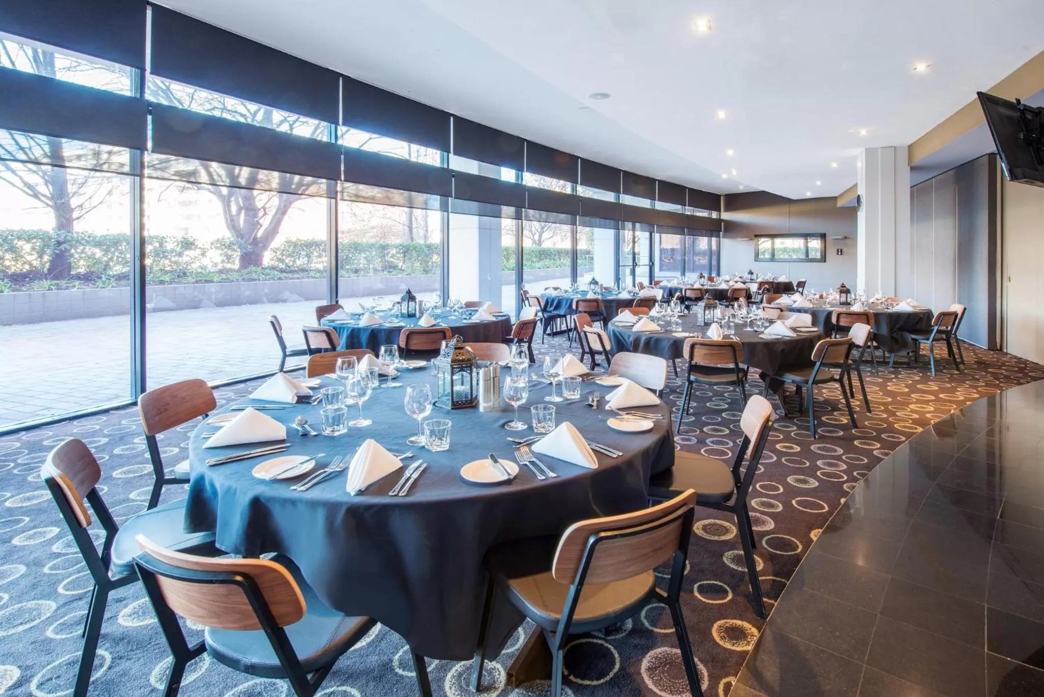 Restaurant/places to eat in Crowne Plaza Canberra by IHG