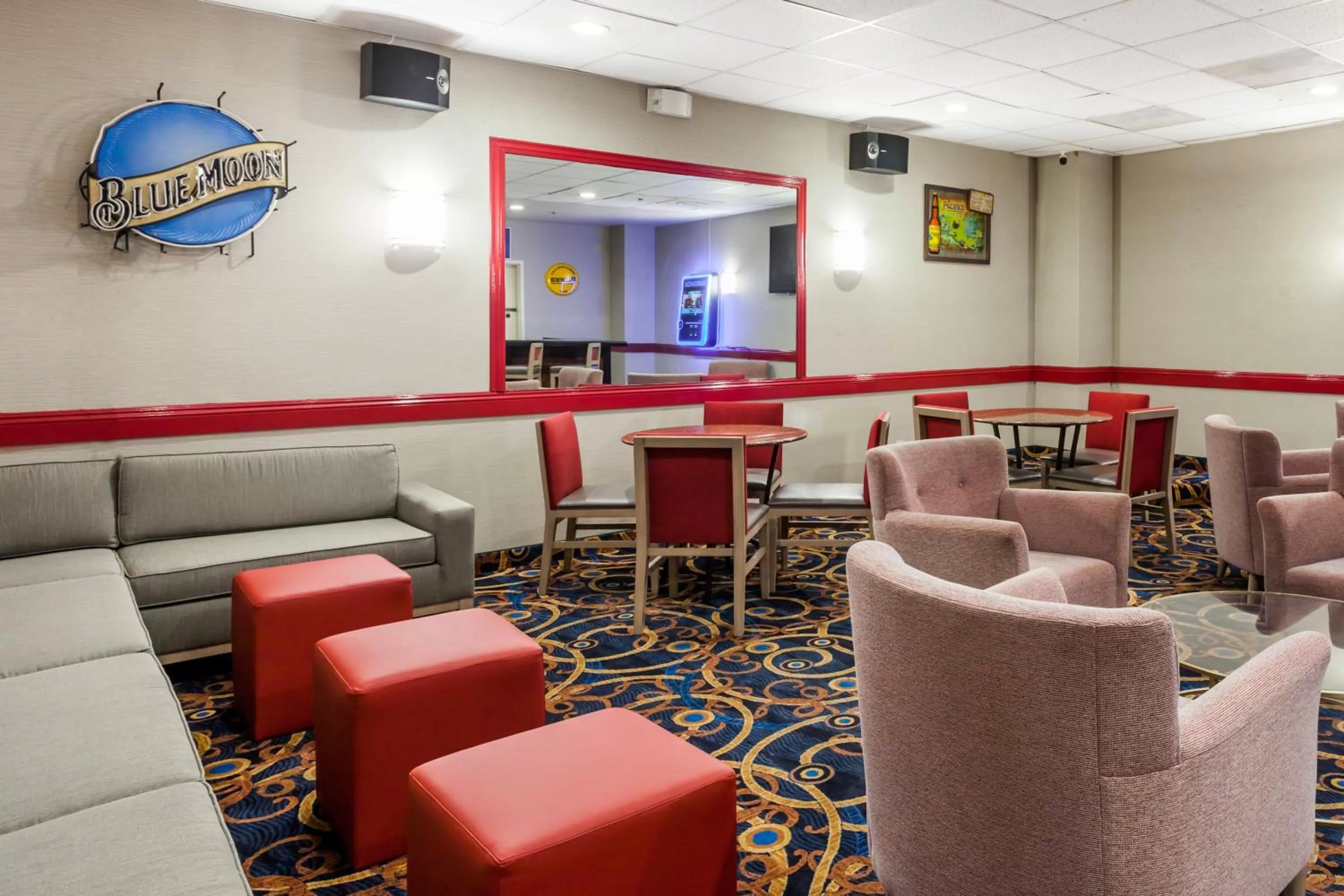 Lounge or bar in Ramada by Wyndham San Diego National City