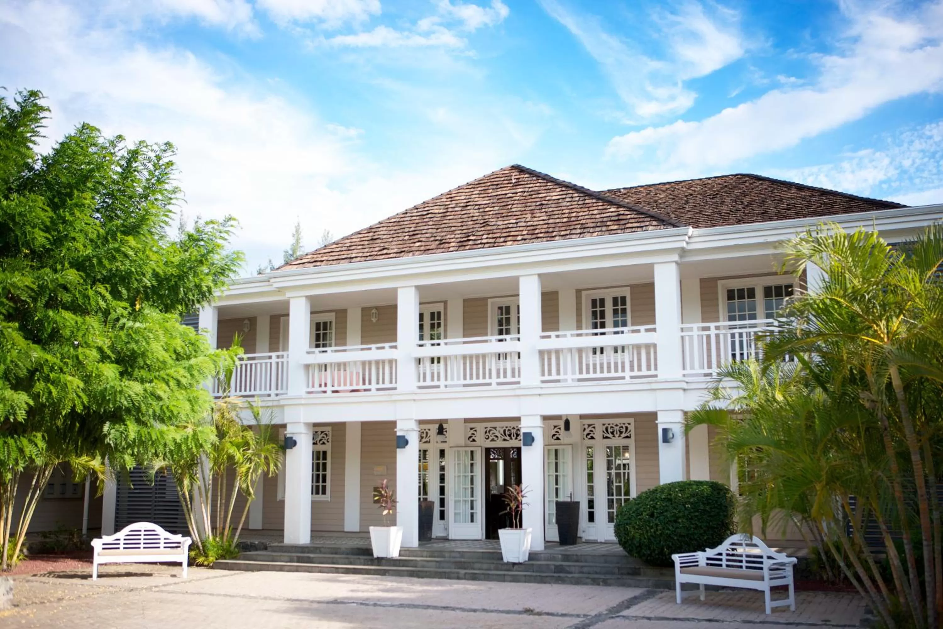 Property building in LUX* Saint Gilles Resort