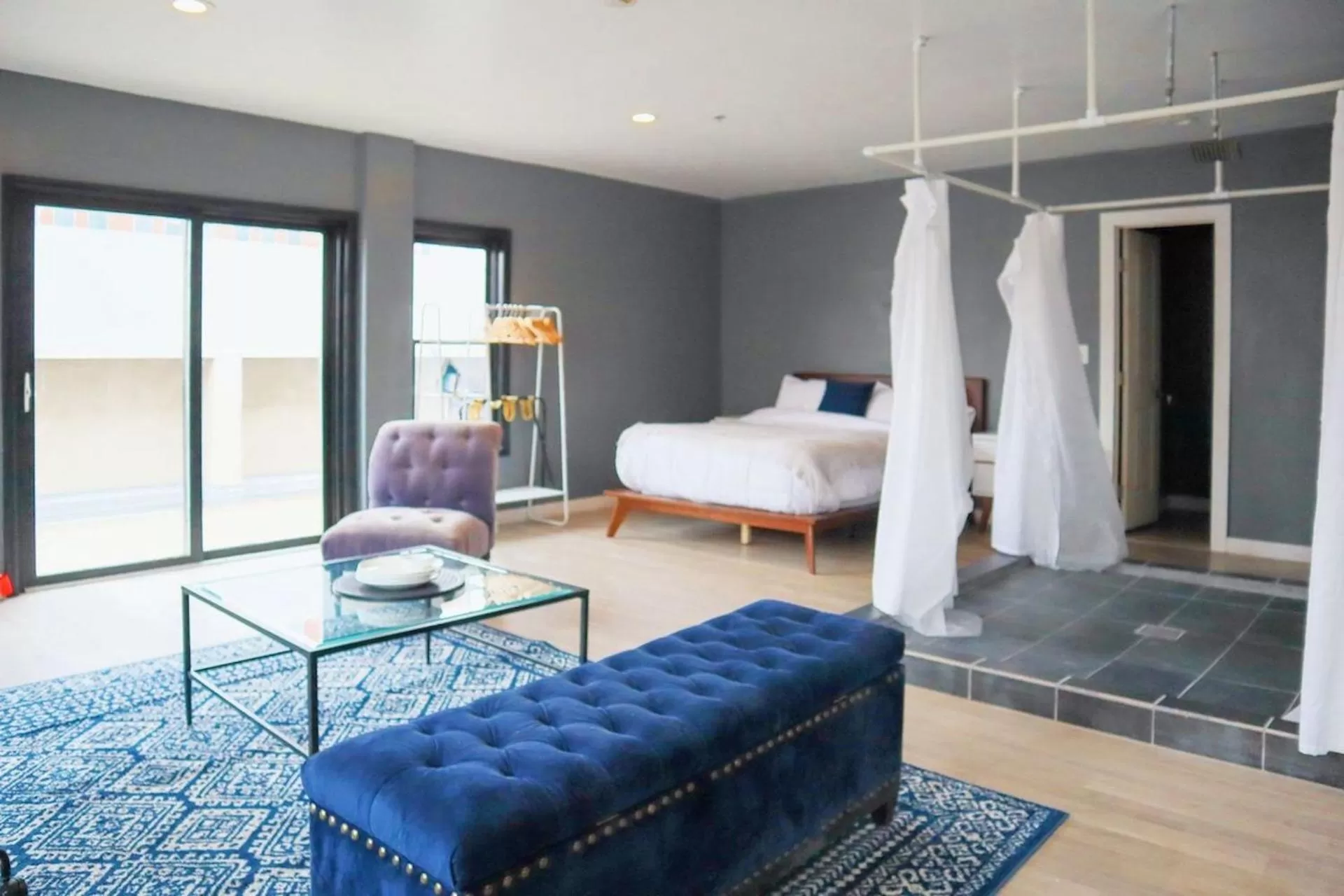 Bedroom, Bed in Good Hotels Downtown Denver