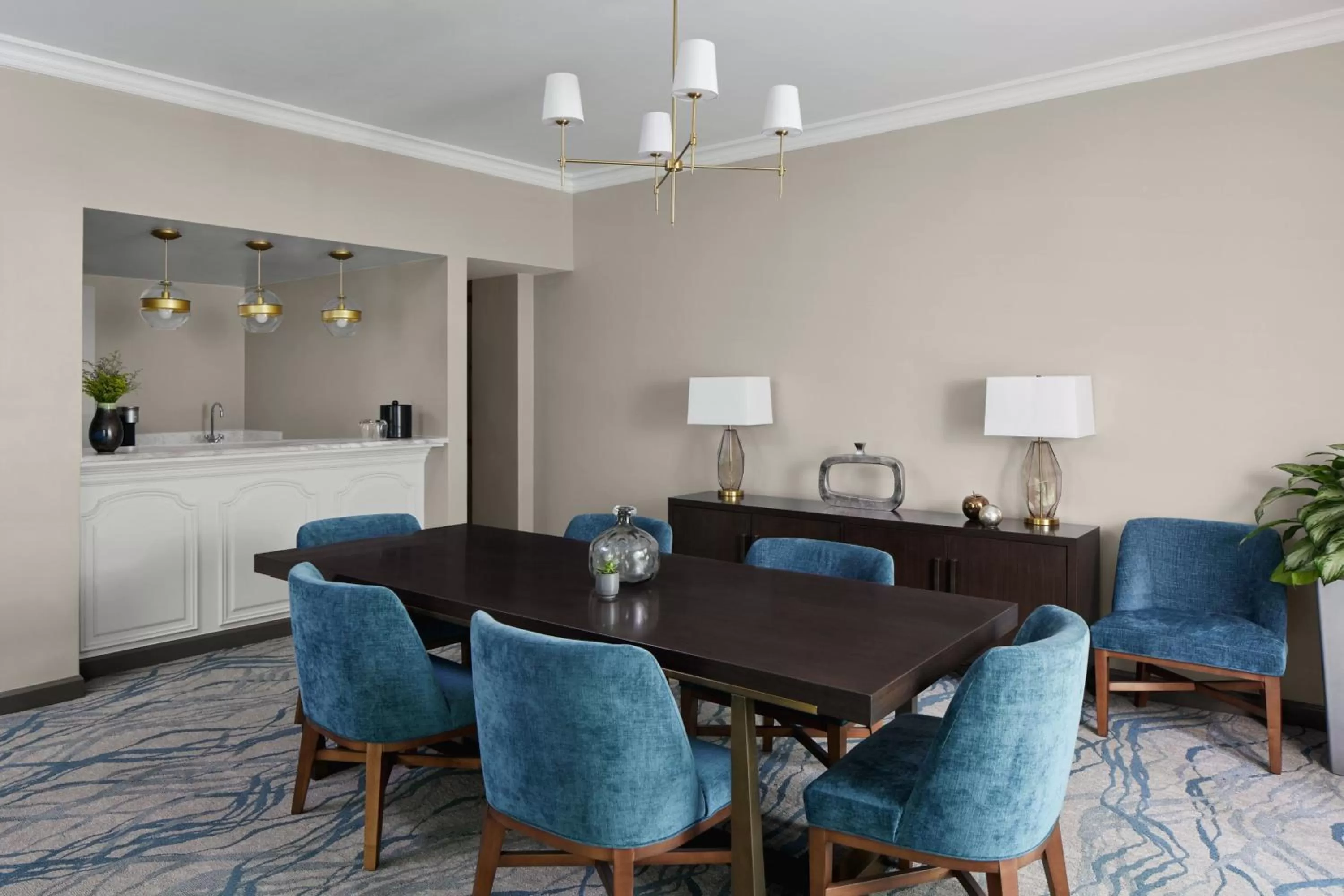 Photo of the whole room in Westfields Marriott Washington Dulles