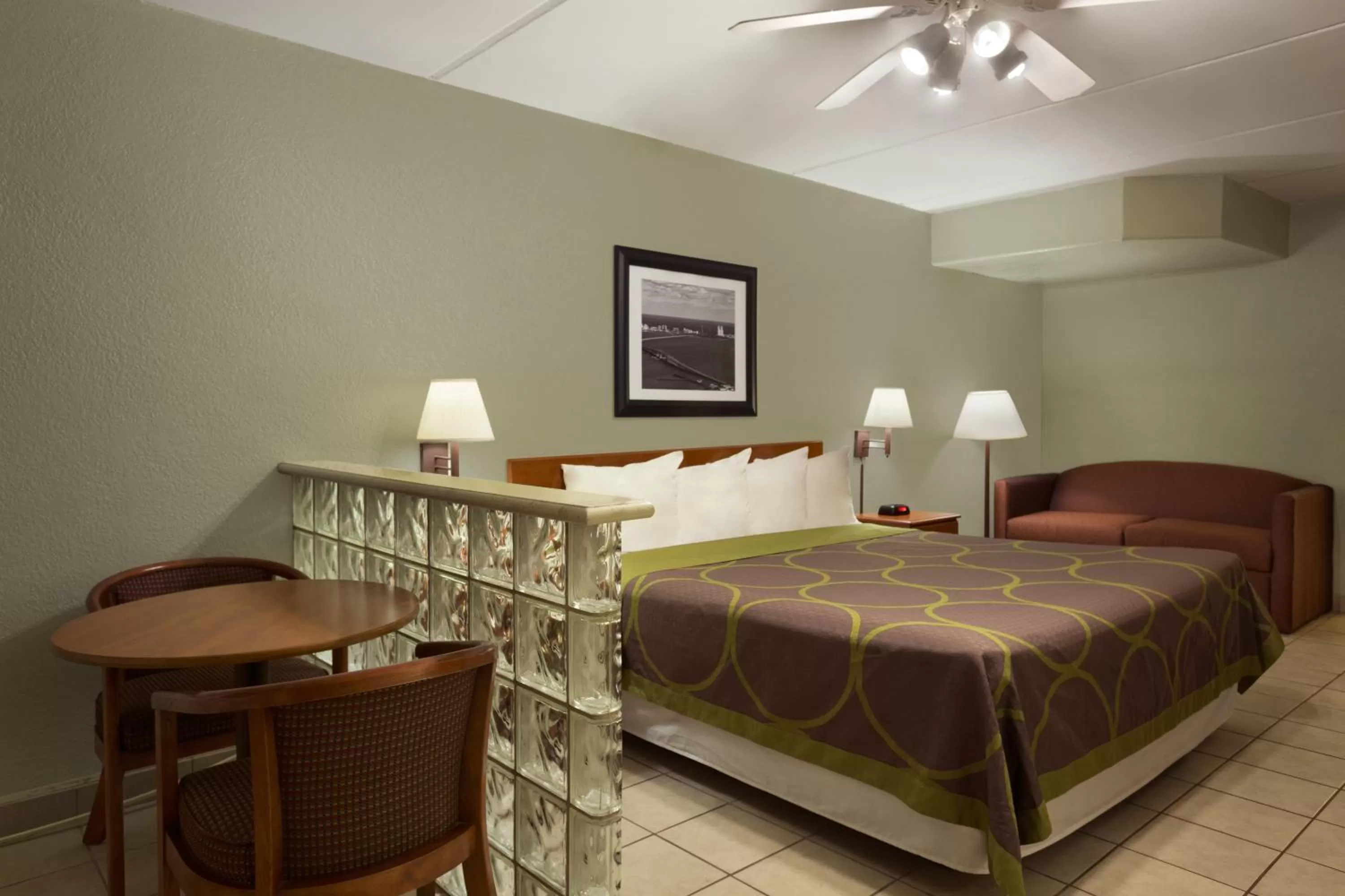 Bedroom, Bed in Super 8 by Wyndham South Padre Island