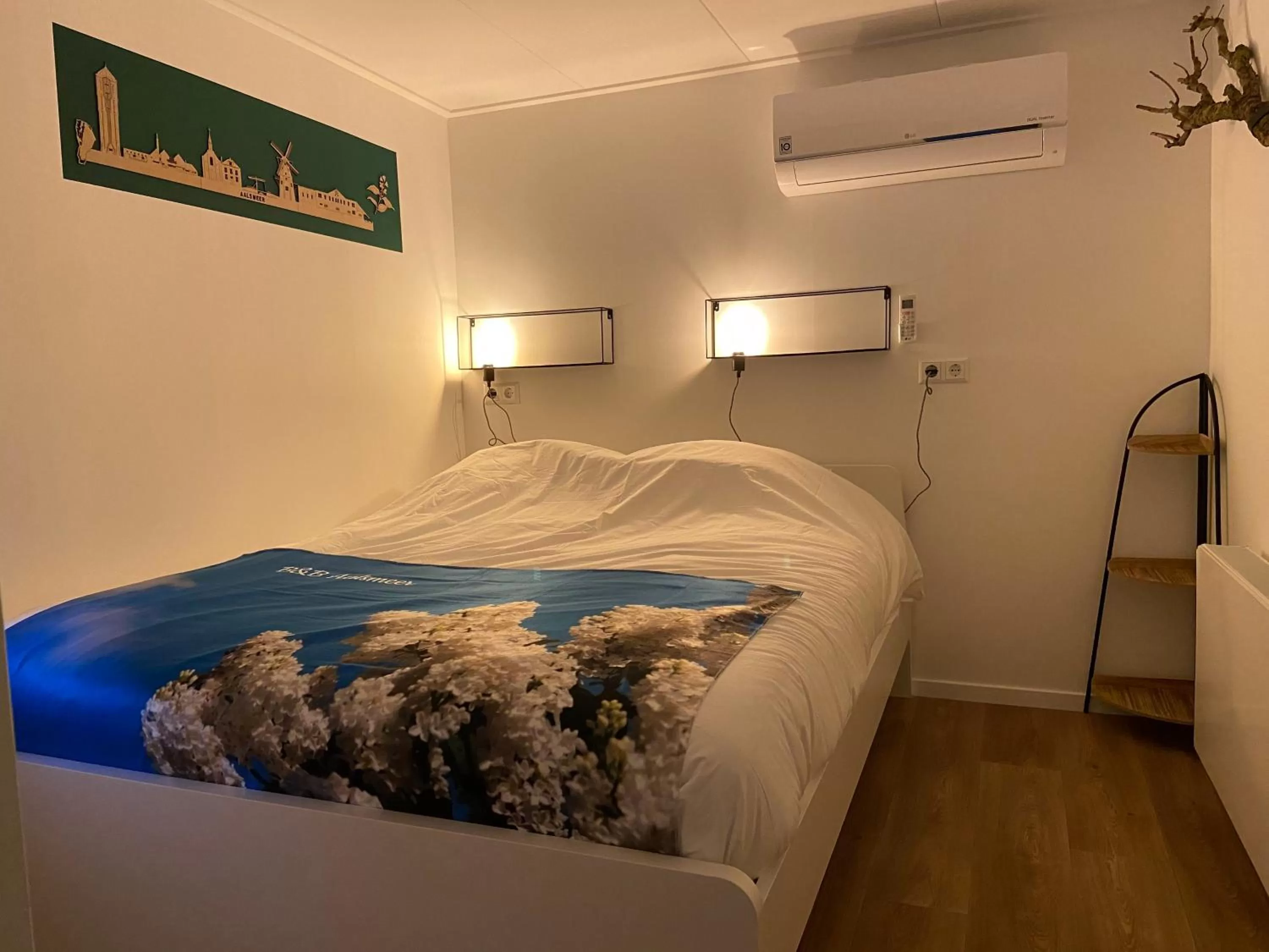 Bed in Bed & Breakfast Aalsmeer