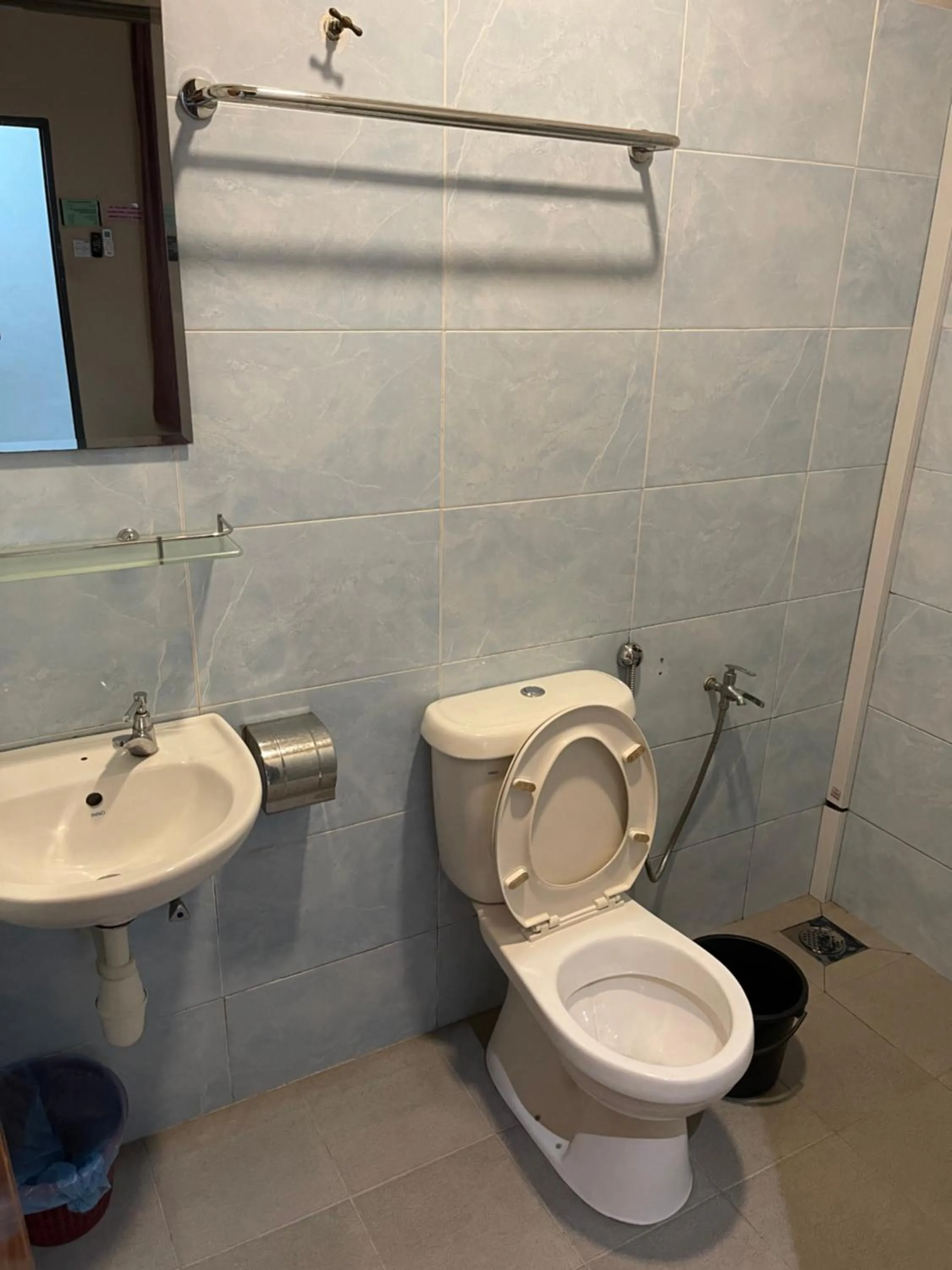 Toilet in GOLDEN GUEST HOUSE KUANTAN