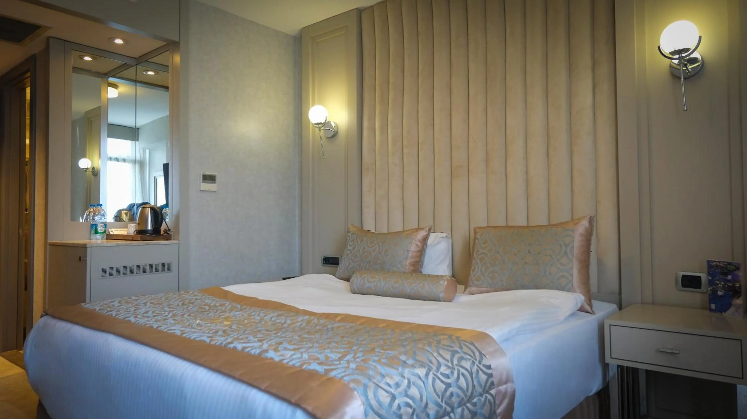 Bed in Kervansaray Bursa City Hotel