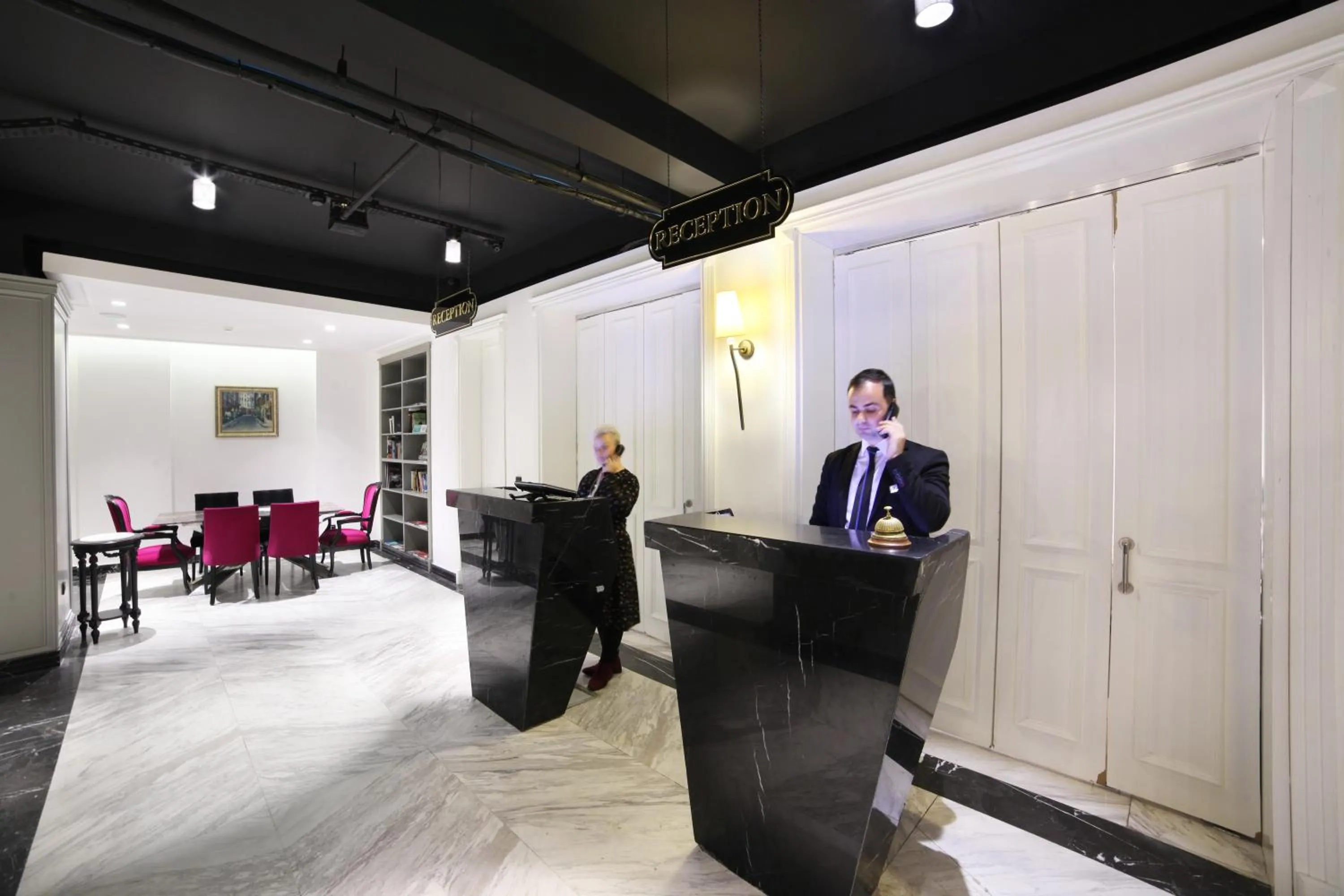 Lobby or reception in White Monarch Hotel