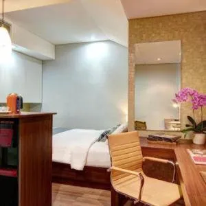 Bed in Sampit Residence Managed by FLAT06