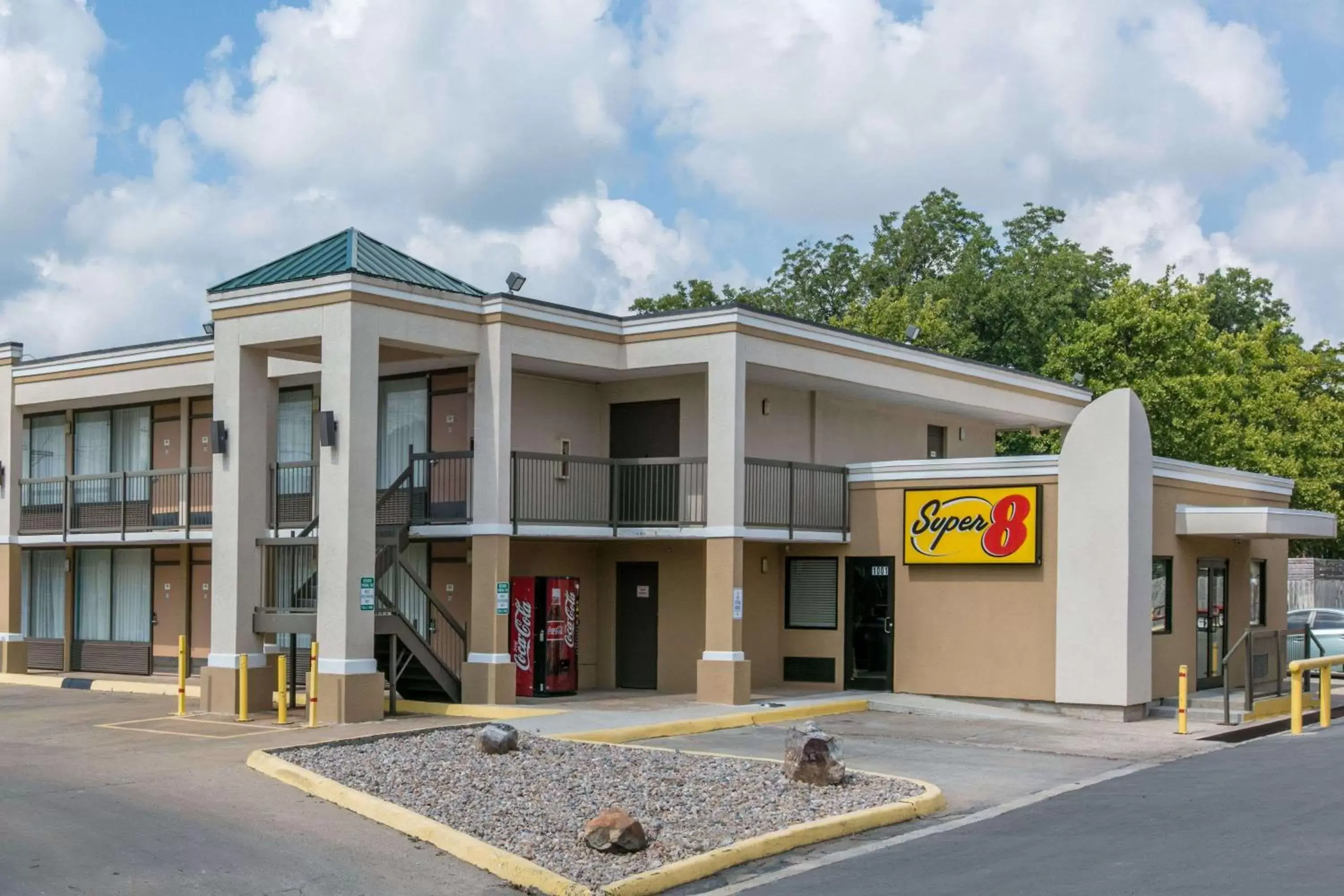 Super 8 by Wyndham Duncan Super 8 by Wyndham Duncan