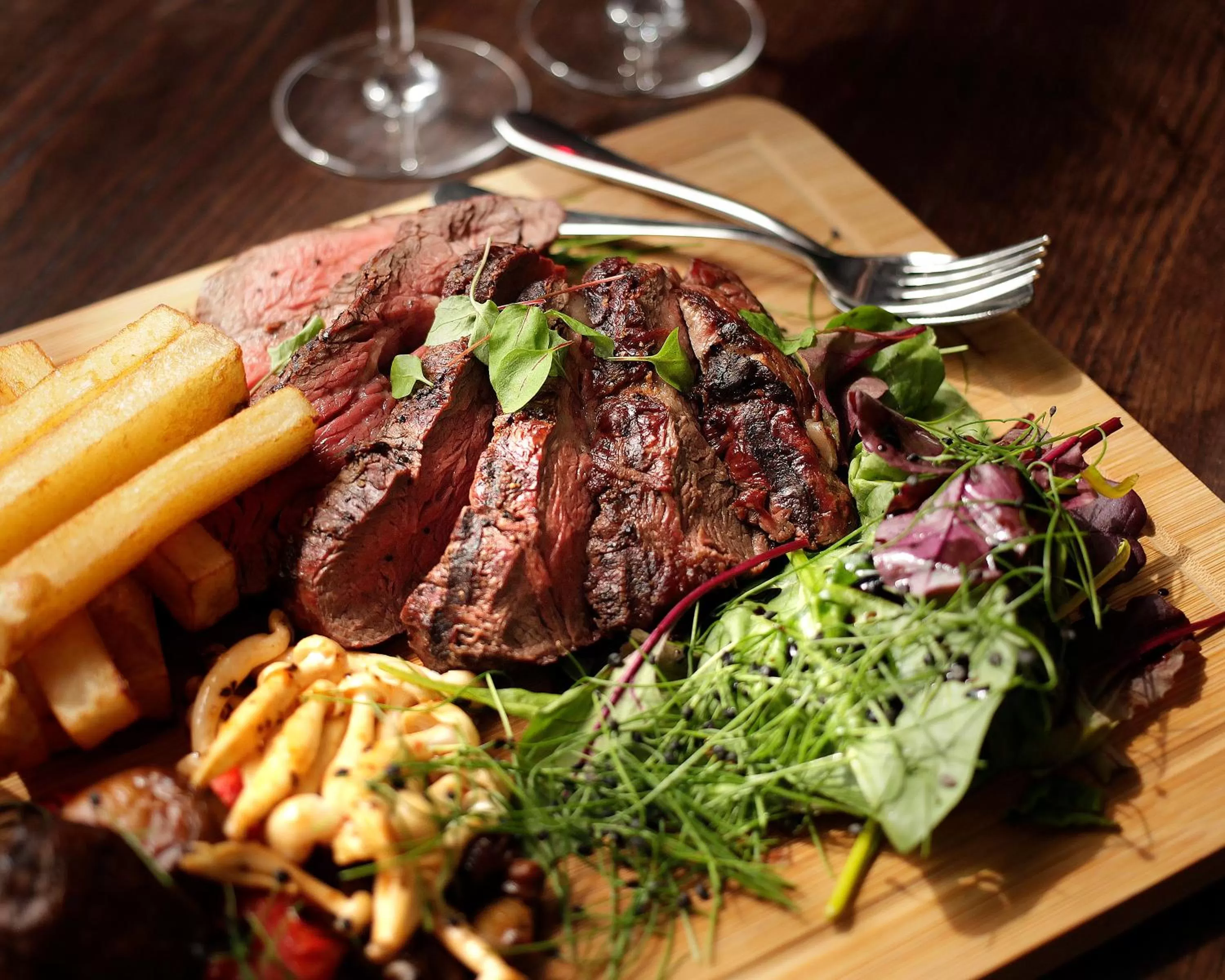 Restaurant/places to eat in Nira Caledonia