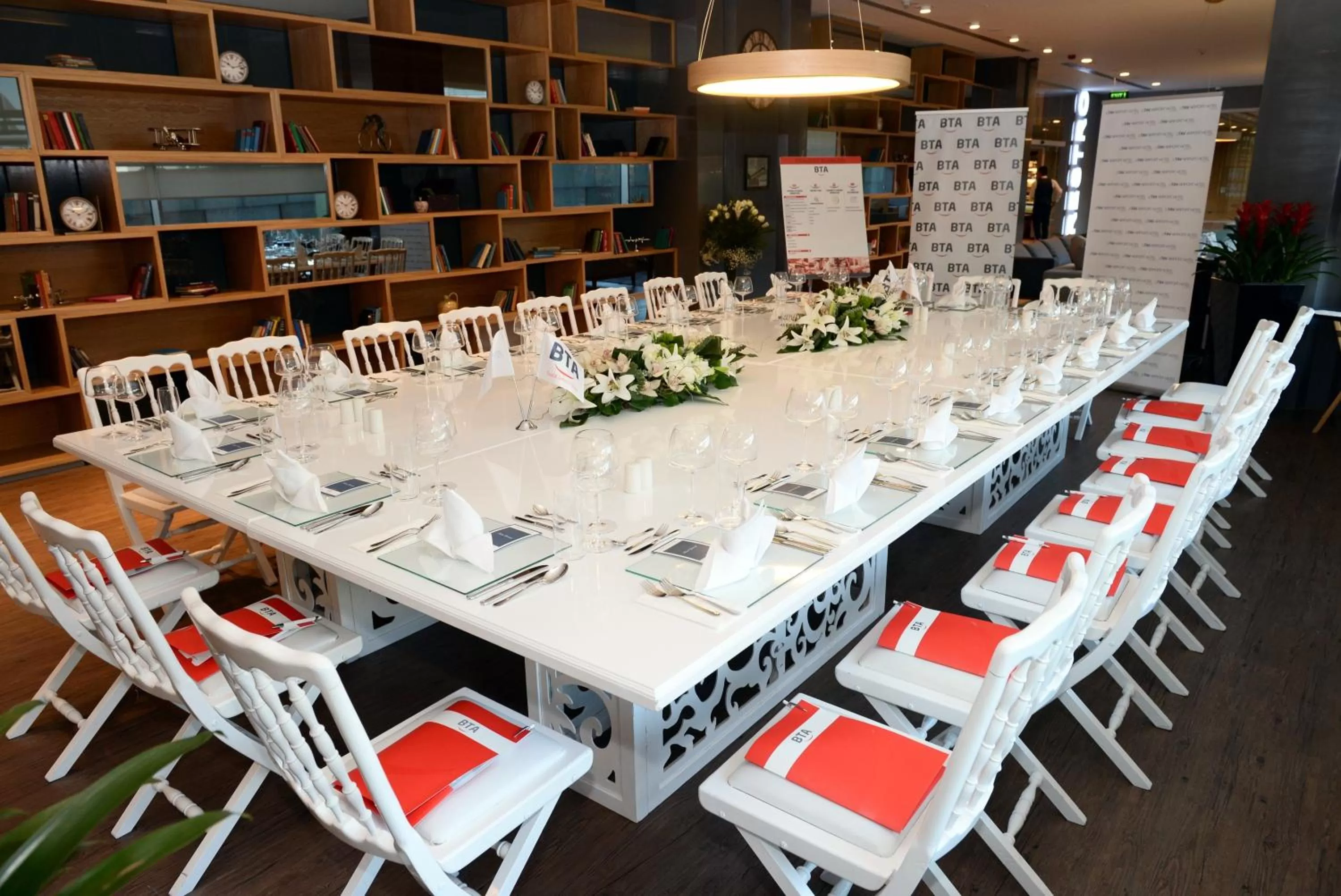 Business facilities in TAV Airport Hotel Izmir