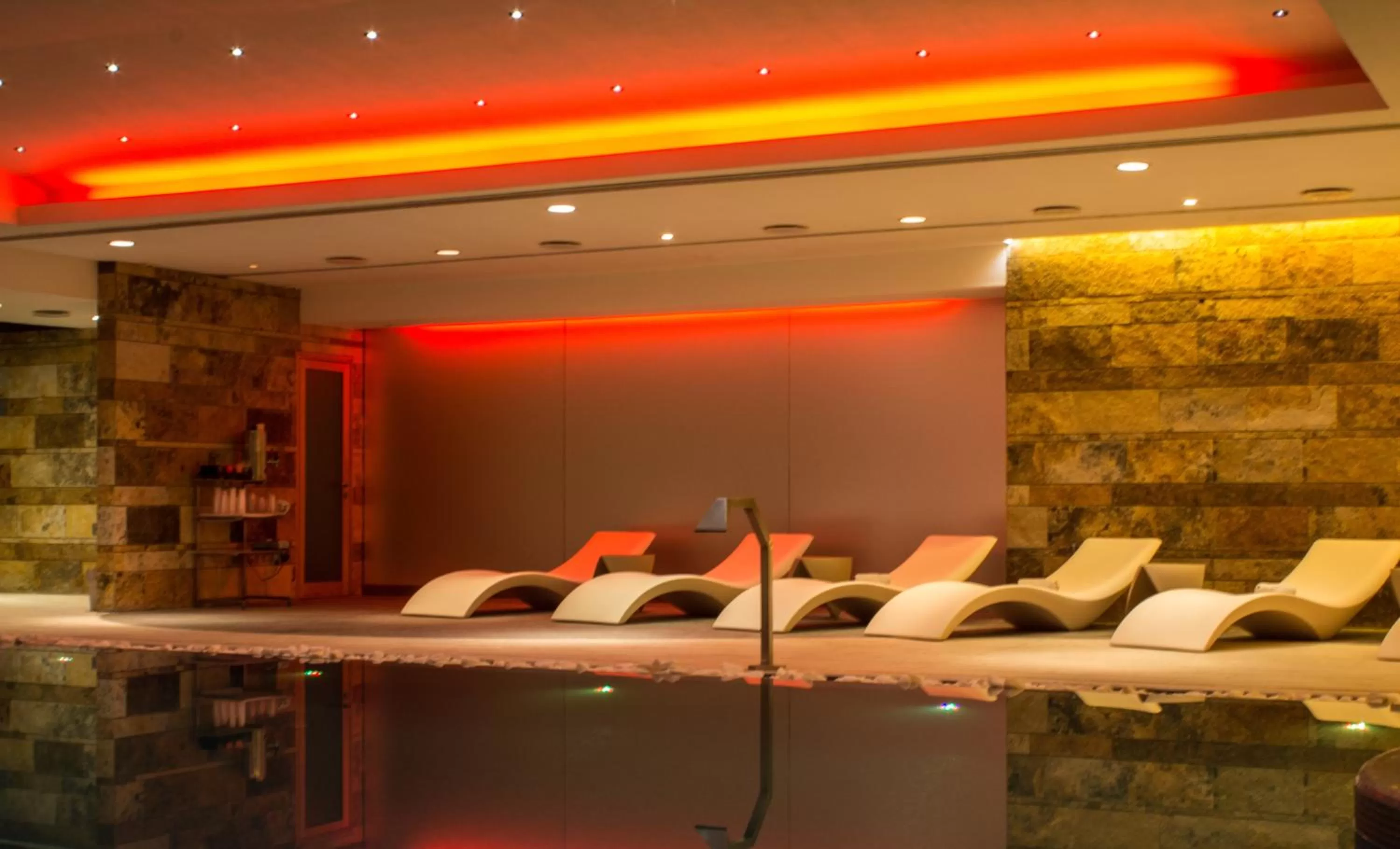 Hot Tub in UNA HOTELS T Hotel Cagliari