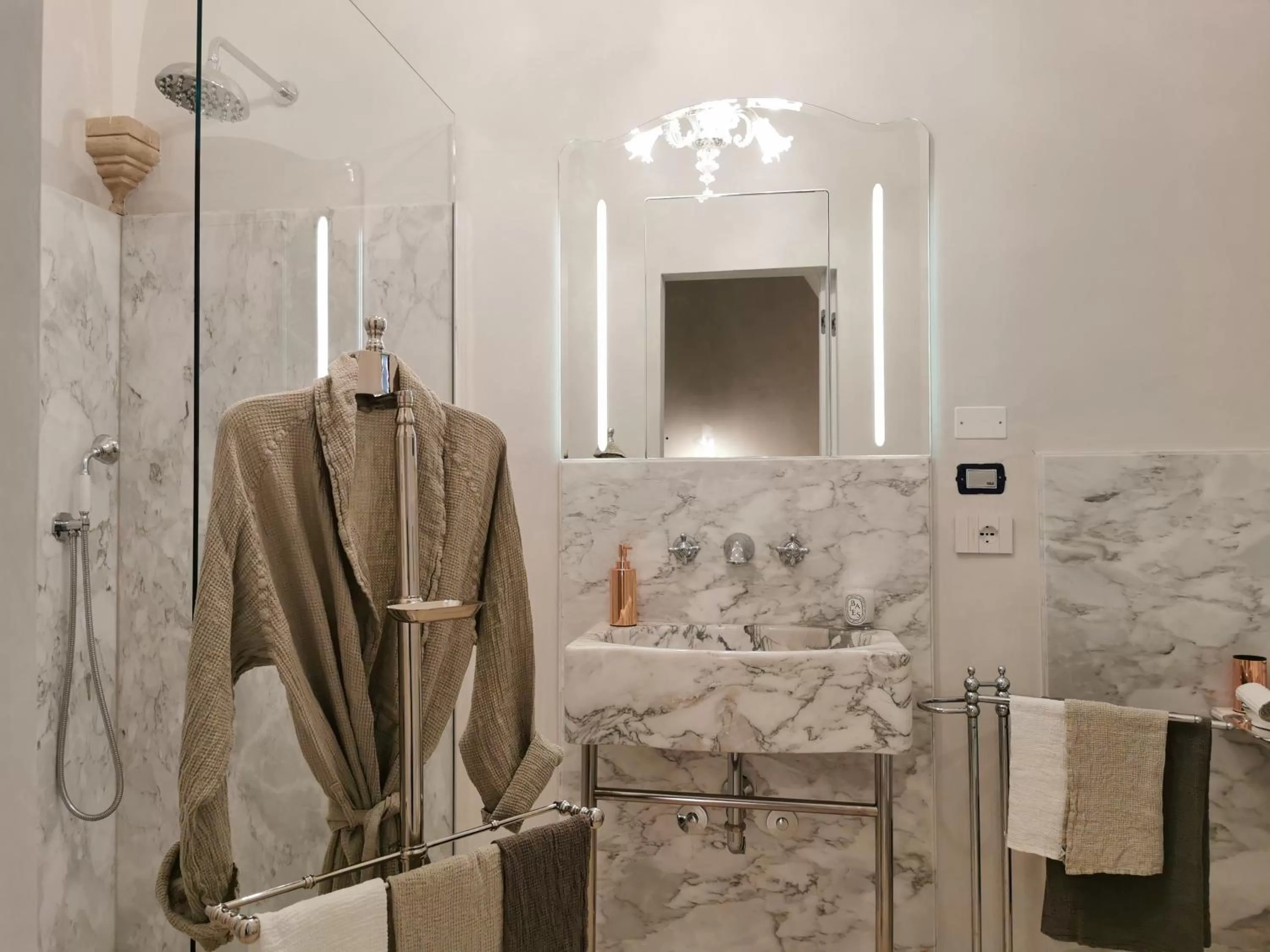 Shower, Bathroom in Palazzo Maresgallo Suites & SPA