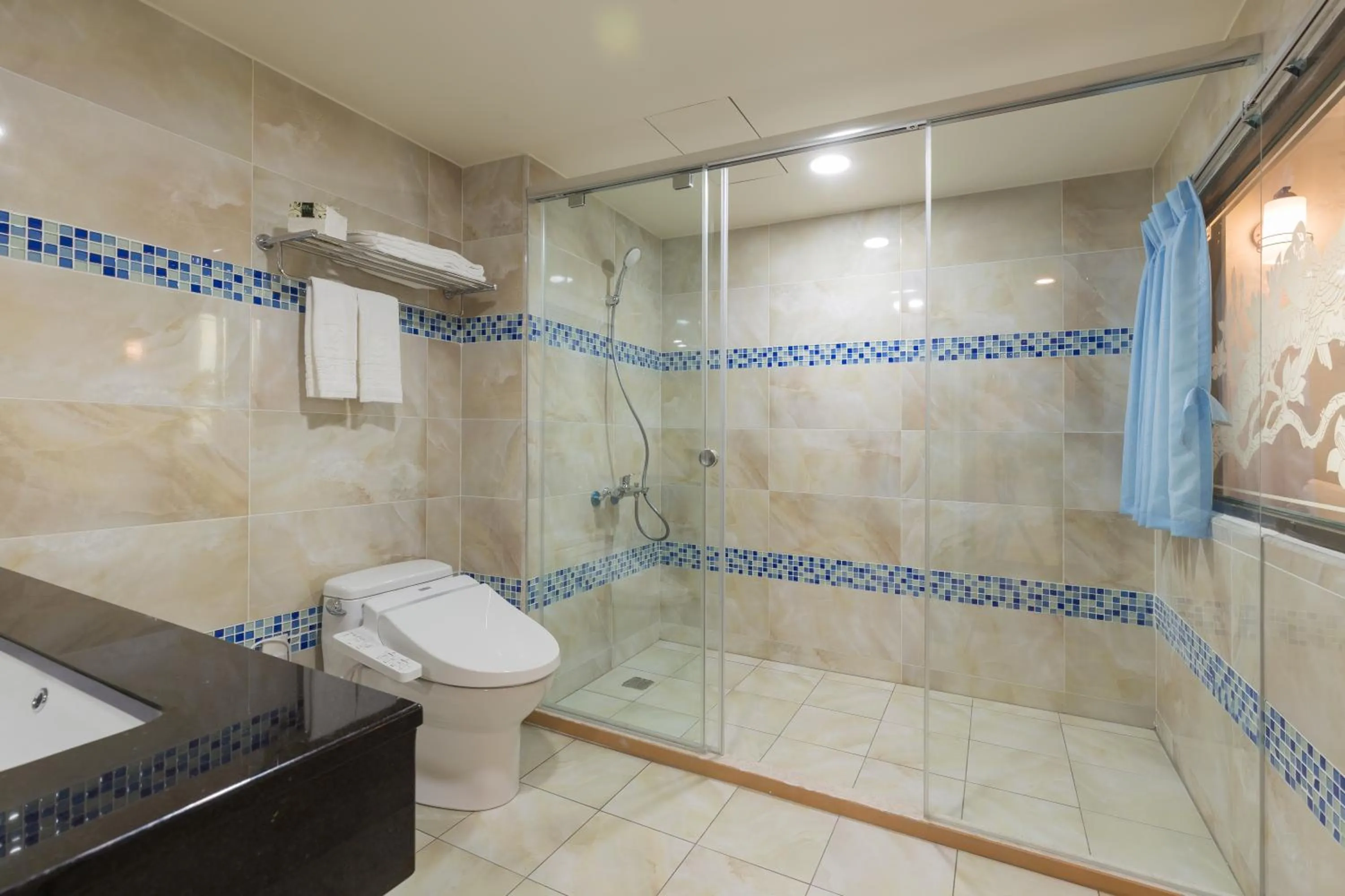 Bathroom in Lishin Hotel