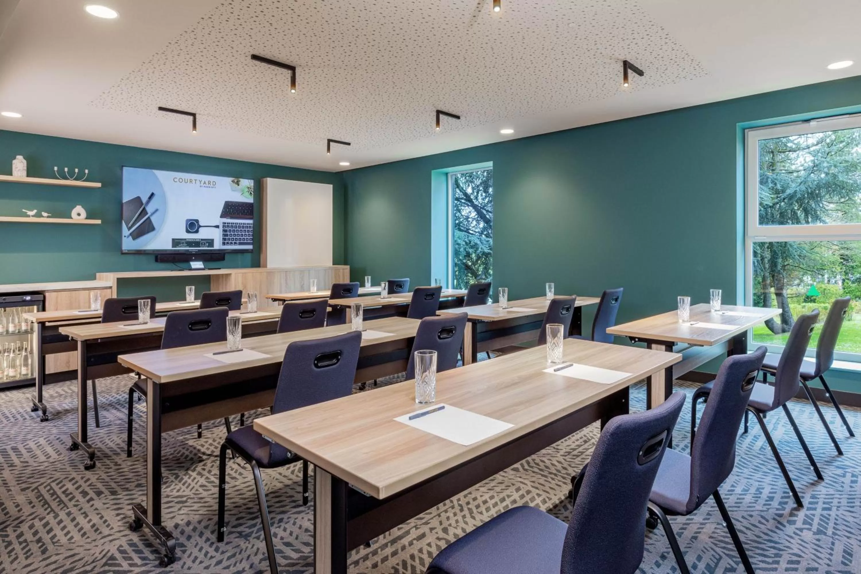Meeting/conference room in Courtyard by Marriott Paris Charles de Gaulle Central Airport