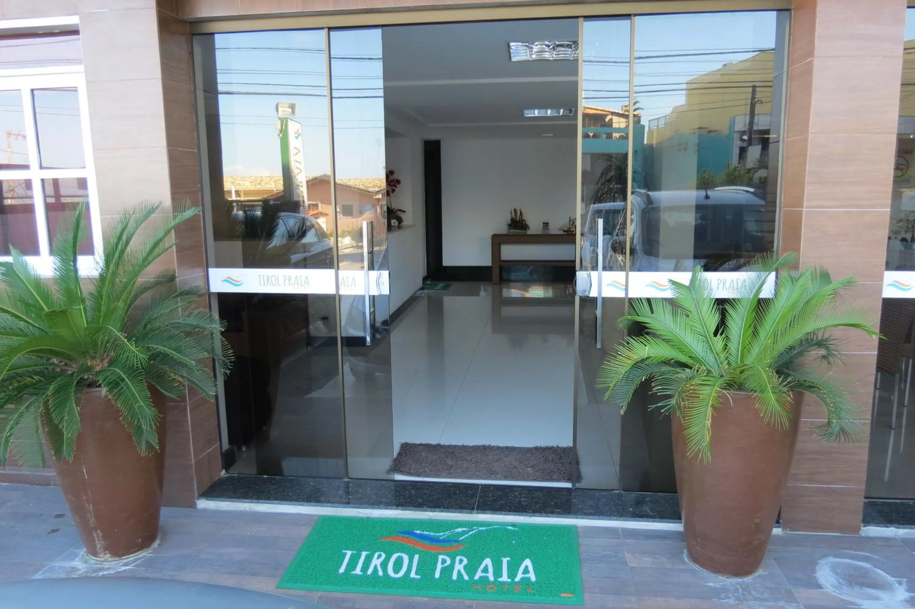 Facade/entrance, Lobby/Reception in Tirol Praia Hotel