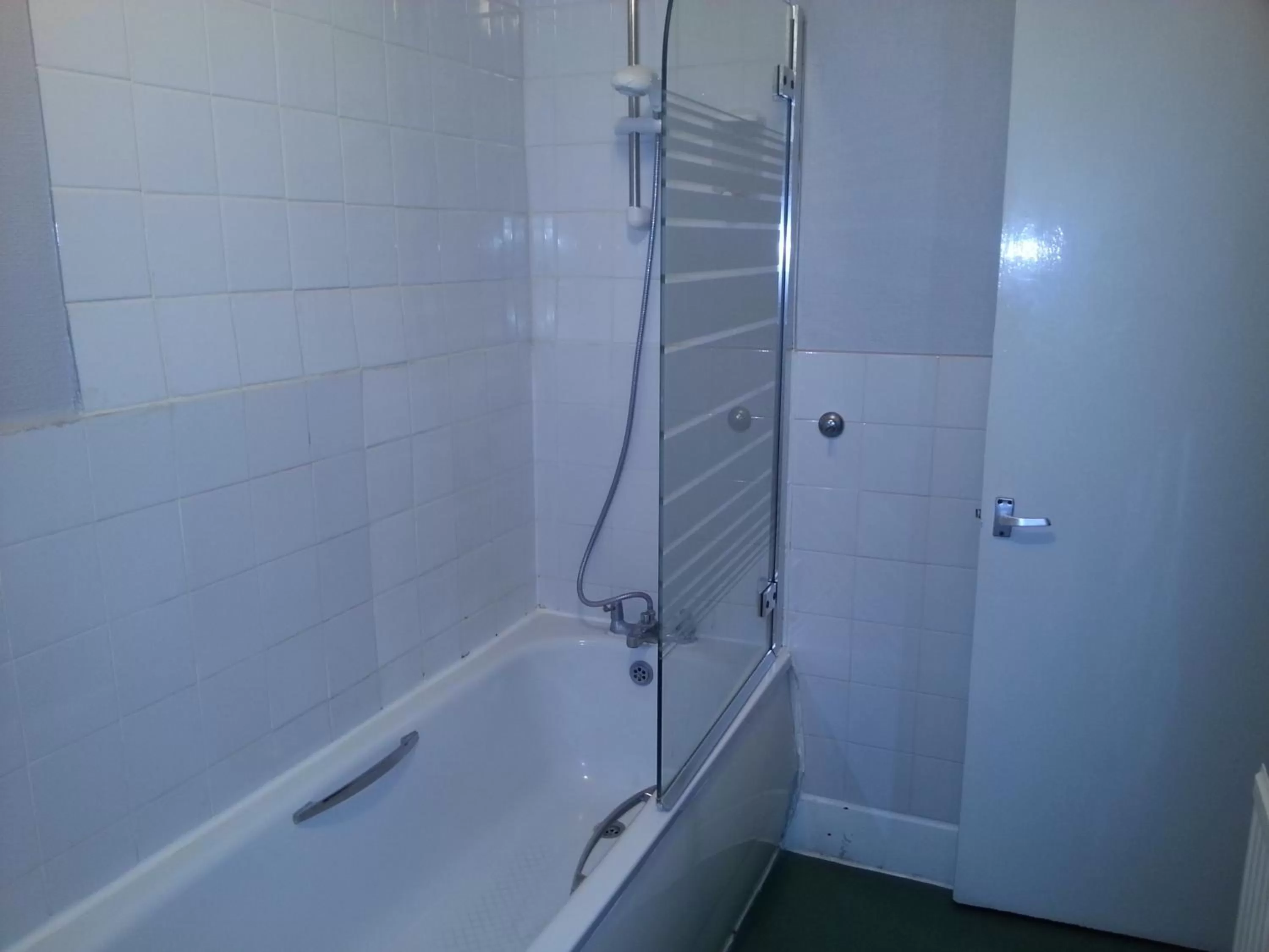 Bathroom in Tree Hotel at Iffley