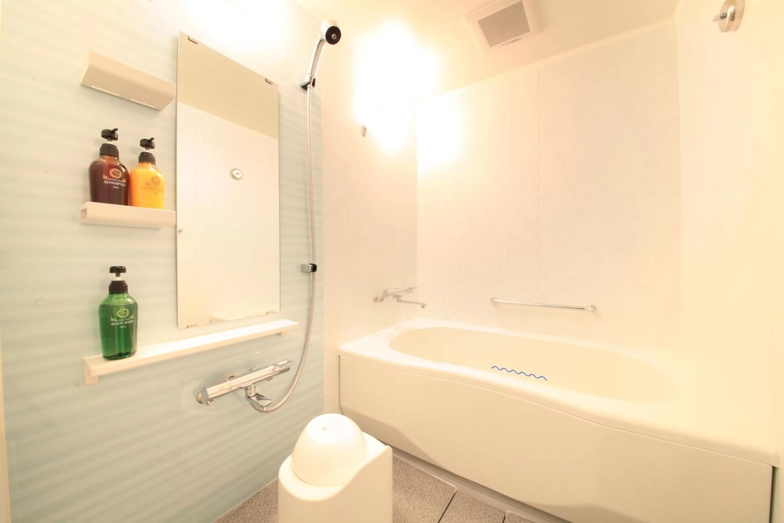 Shower in Vessel Inn Sapporo Nakajima Park