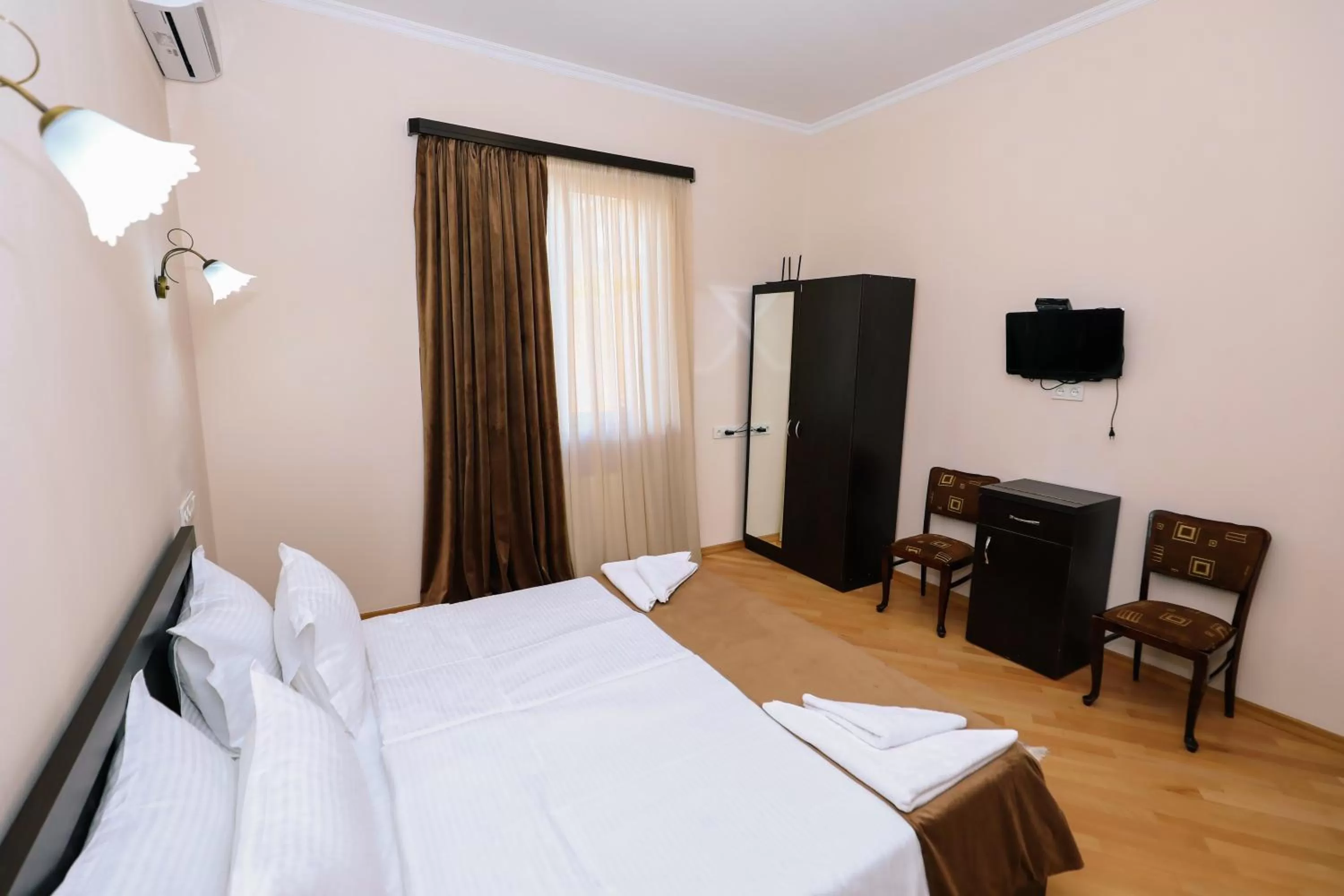 Photo of the whole room, Bed in Tamarisi Old Tbilisi