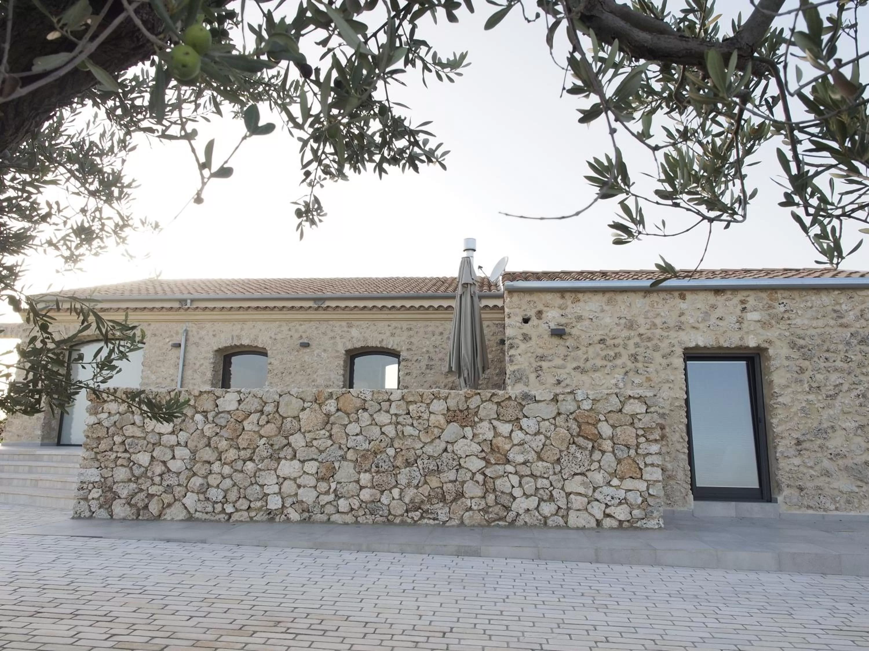 Property building in La Foresteria di Golden Grapes