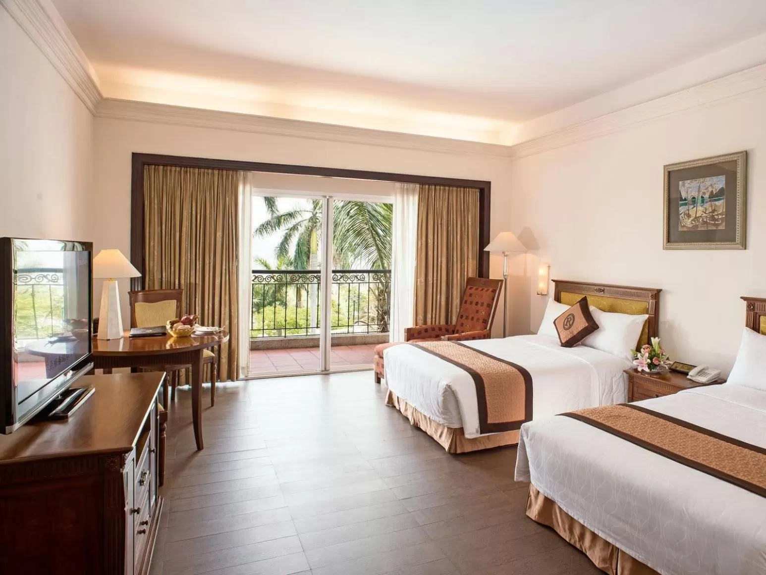 Photo of the whole room, Bed in Royal Halong Hotel