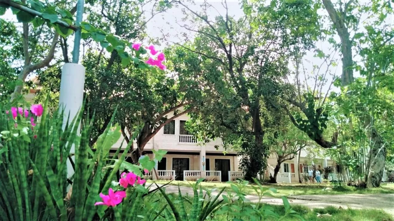 Facade/entrance in La Sirenita