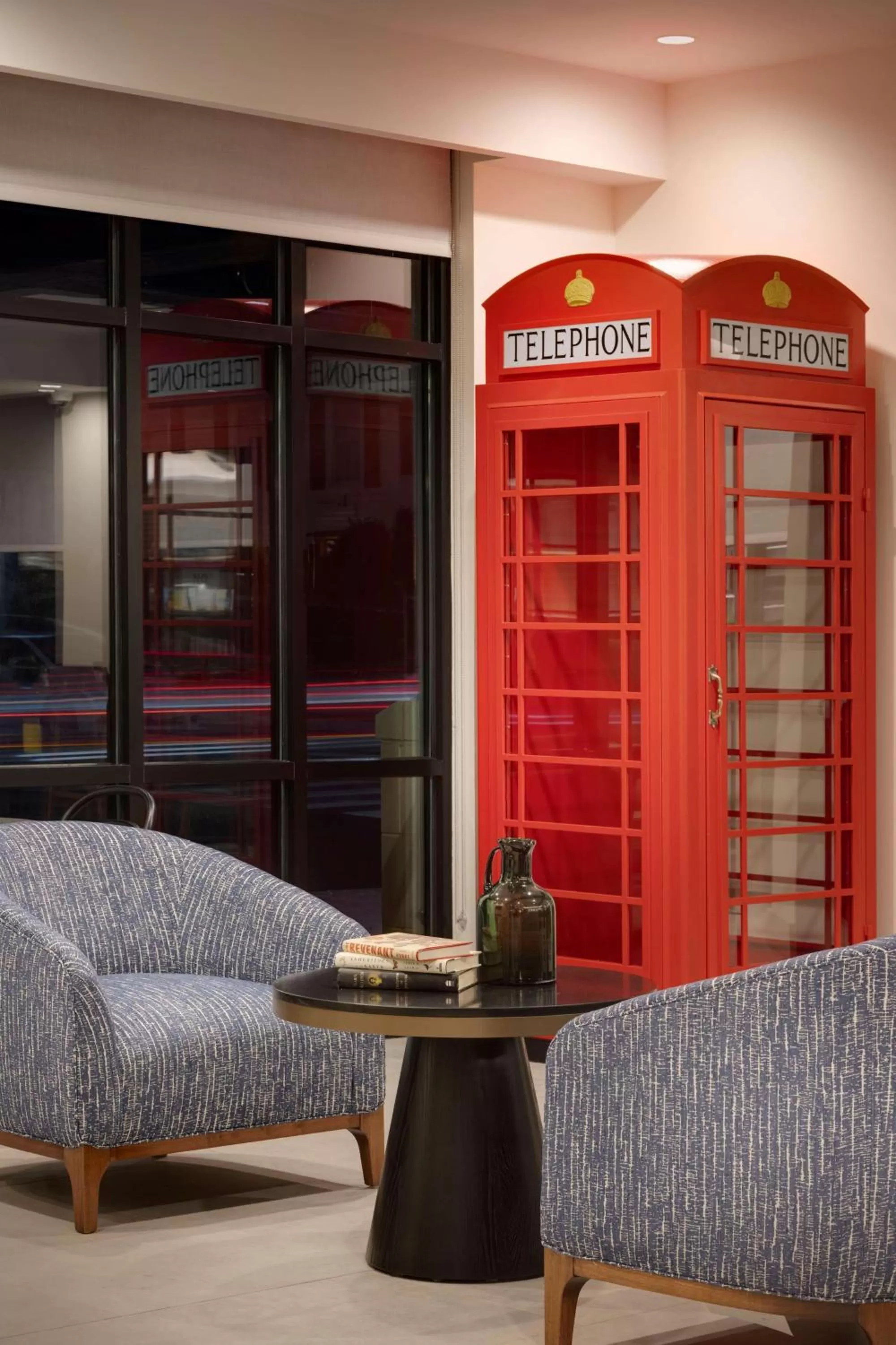 Lounge or bar in Hilton Garden Inn Haymarket