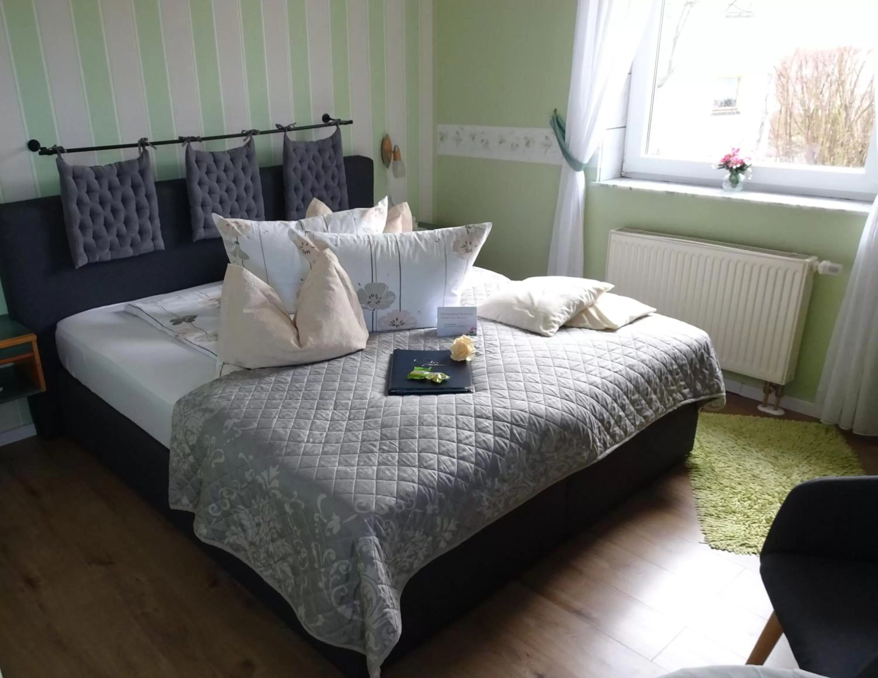 Photo of the whole room, Bed in Pension und Apartment Landhaus Fricke