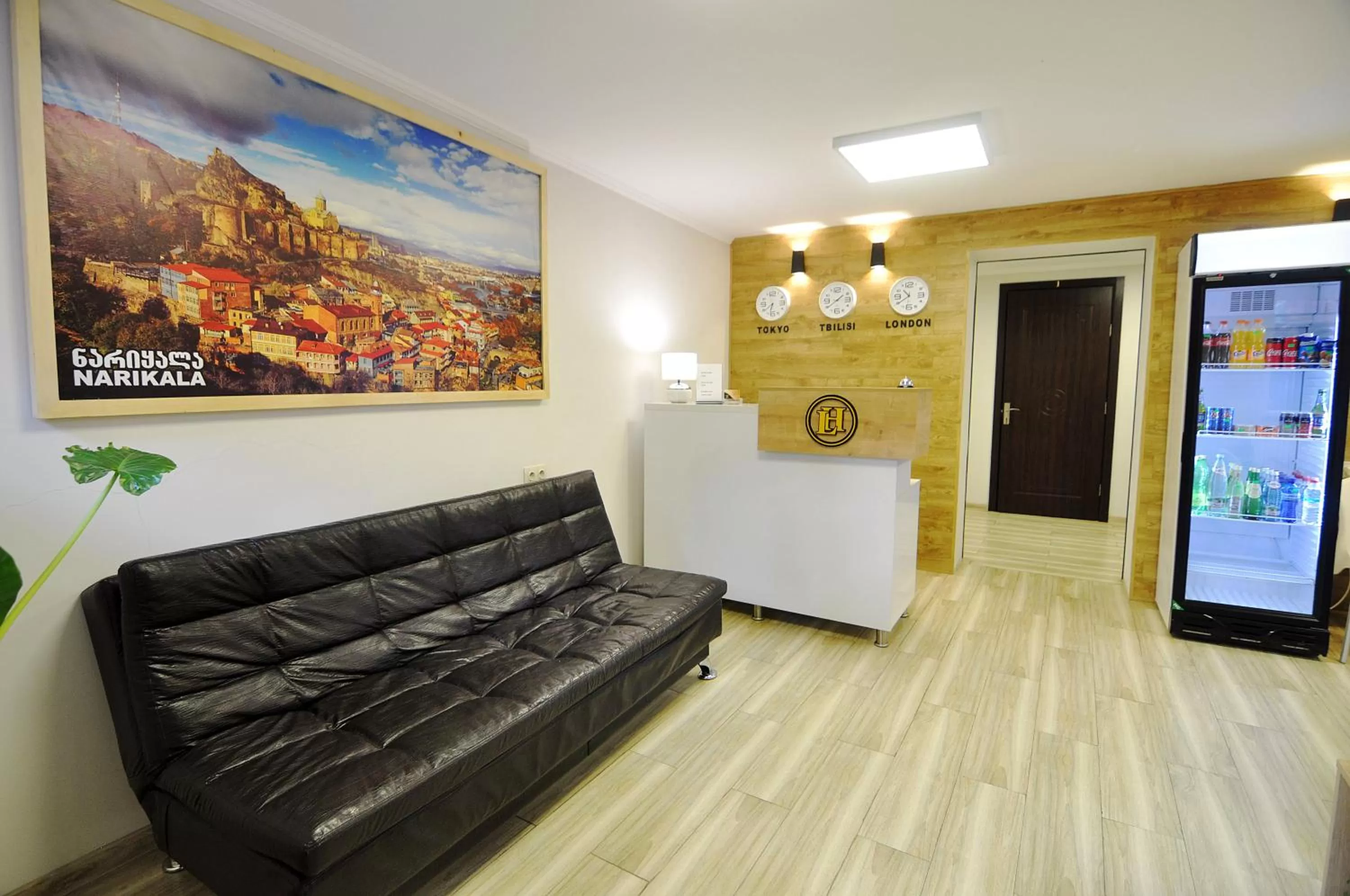 Restaurant/places to eat, Seating Area in Light Hotel