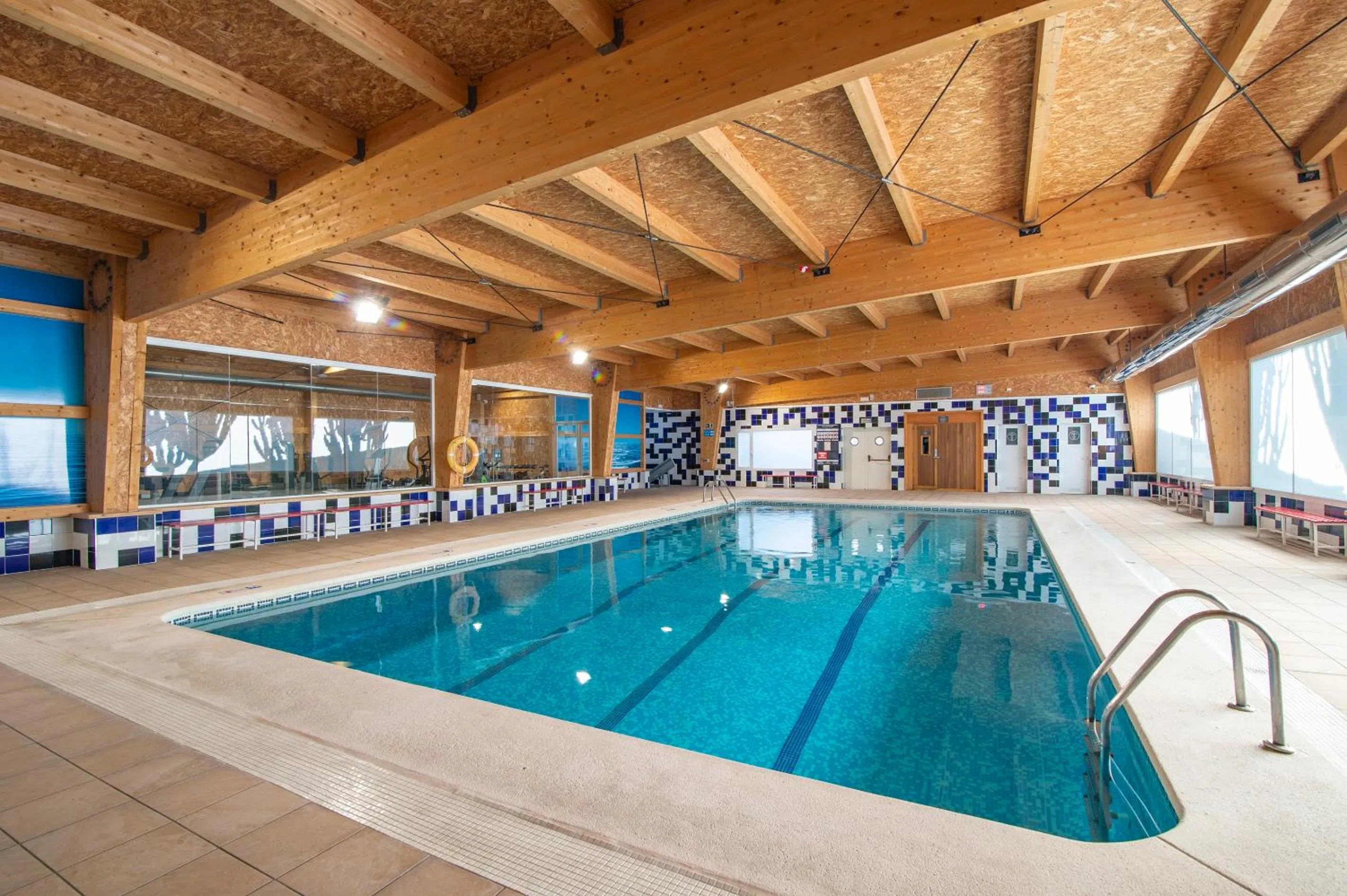 Swimming pool in Hotel Benidorm East by Pierre & Vacances