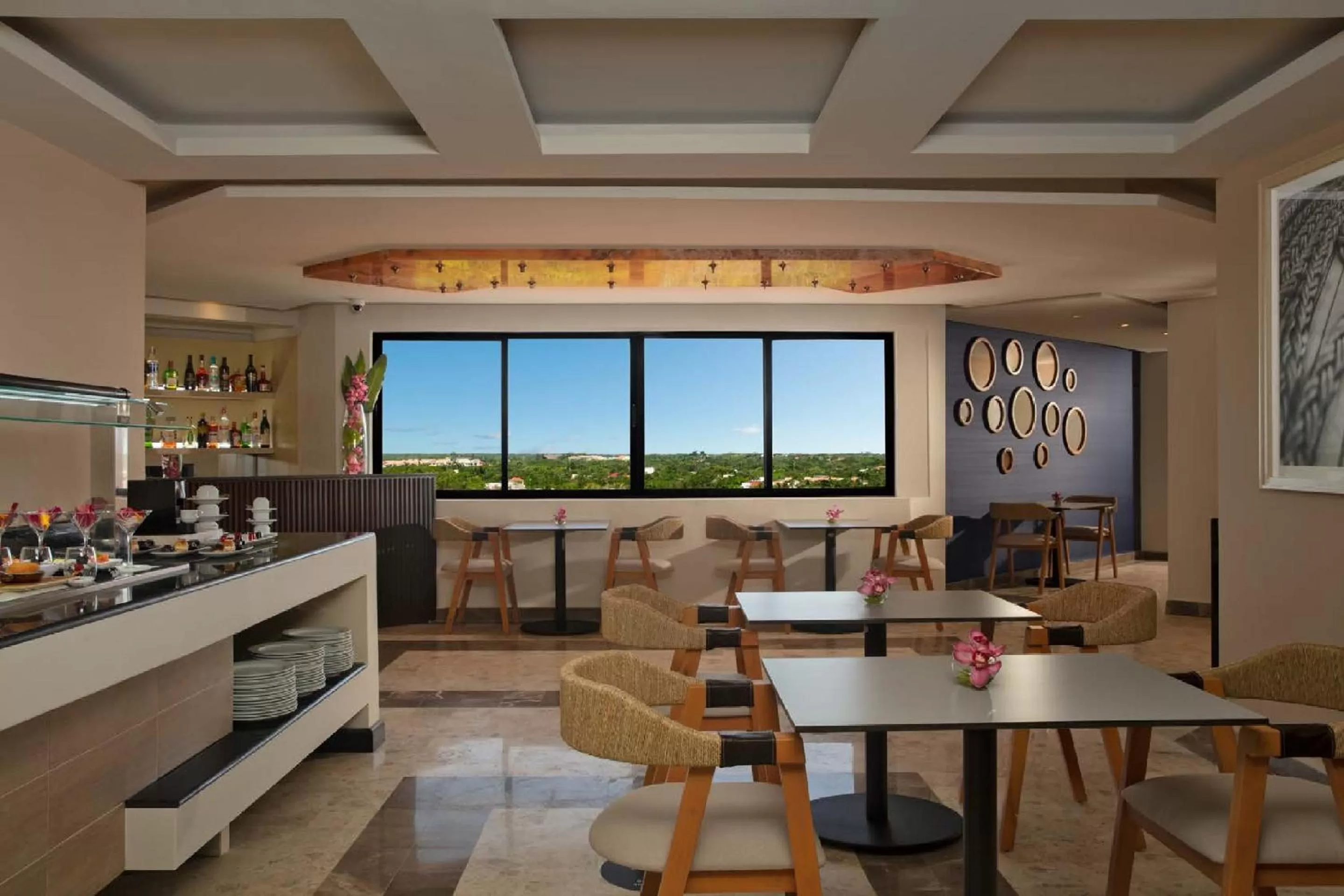 Lounge or bar in Dreams Aventuras Riviera Maya - All Inclusive
