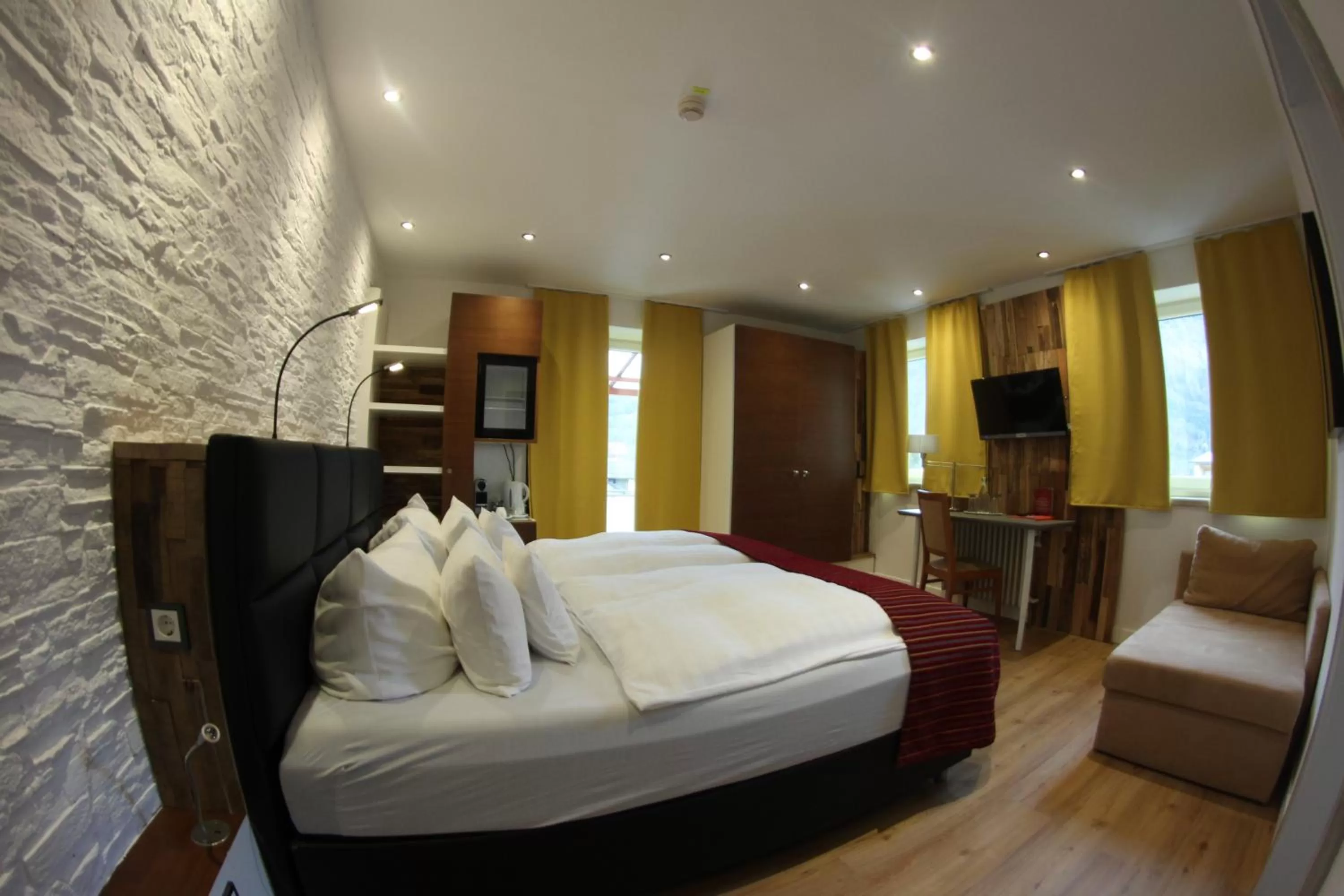 Photo of the whole room in Hotel Almrausch