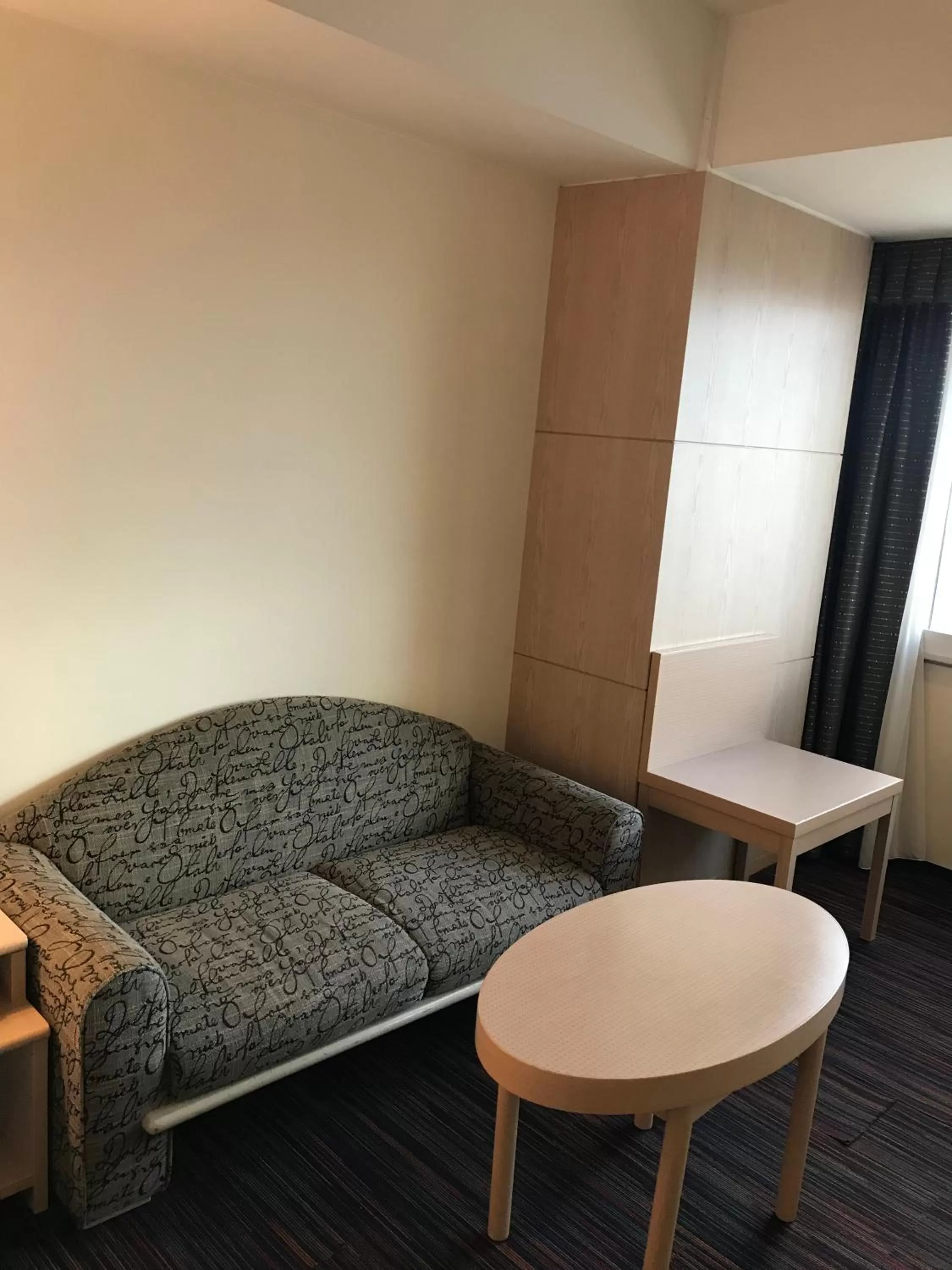 Decorative detail in Meitetsu Grand Hotel