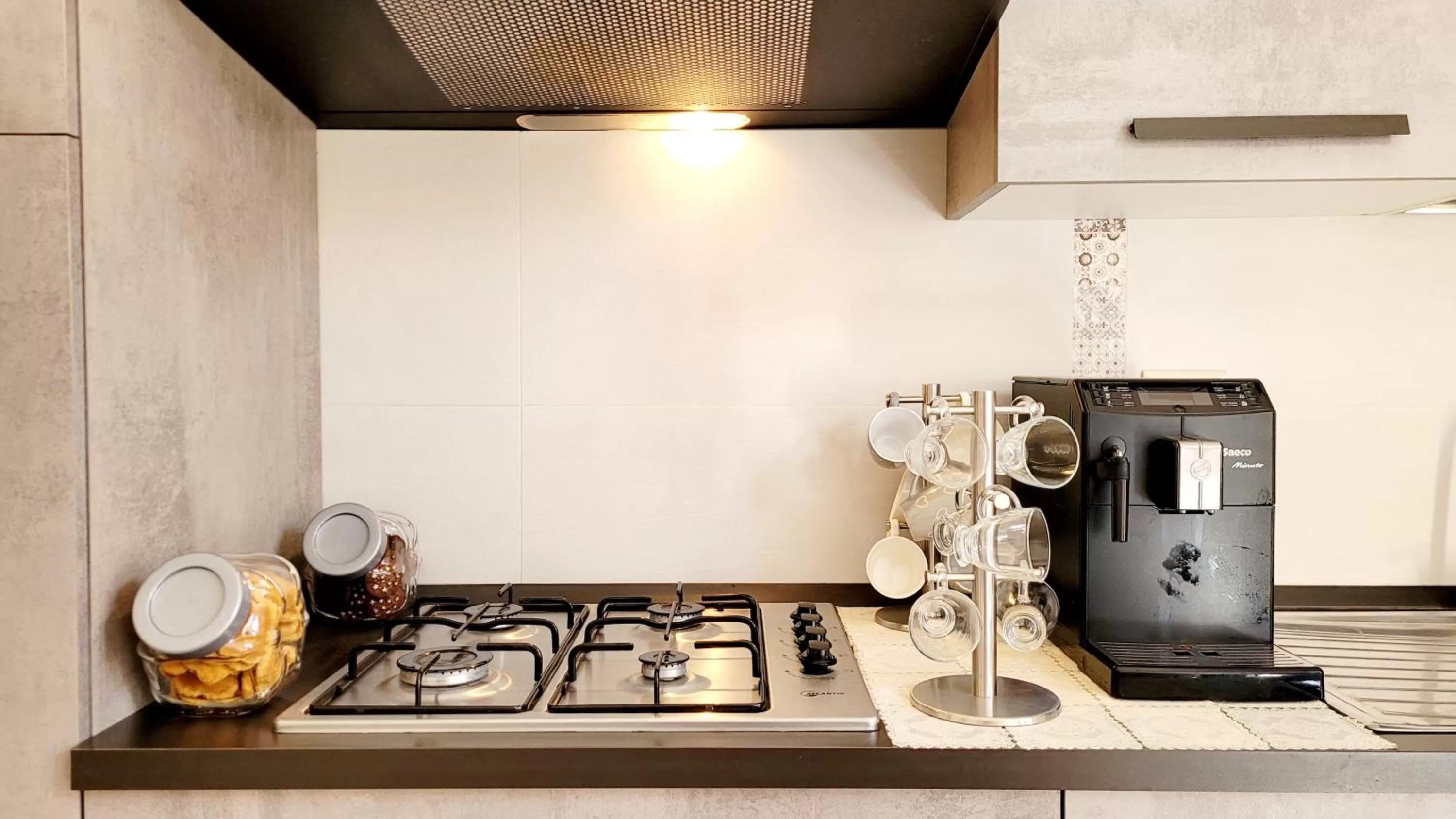 Coffee/tea facilities in Zanzi 's Charming Rooms