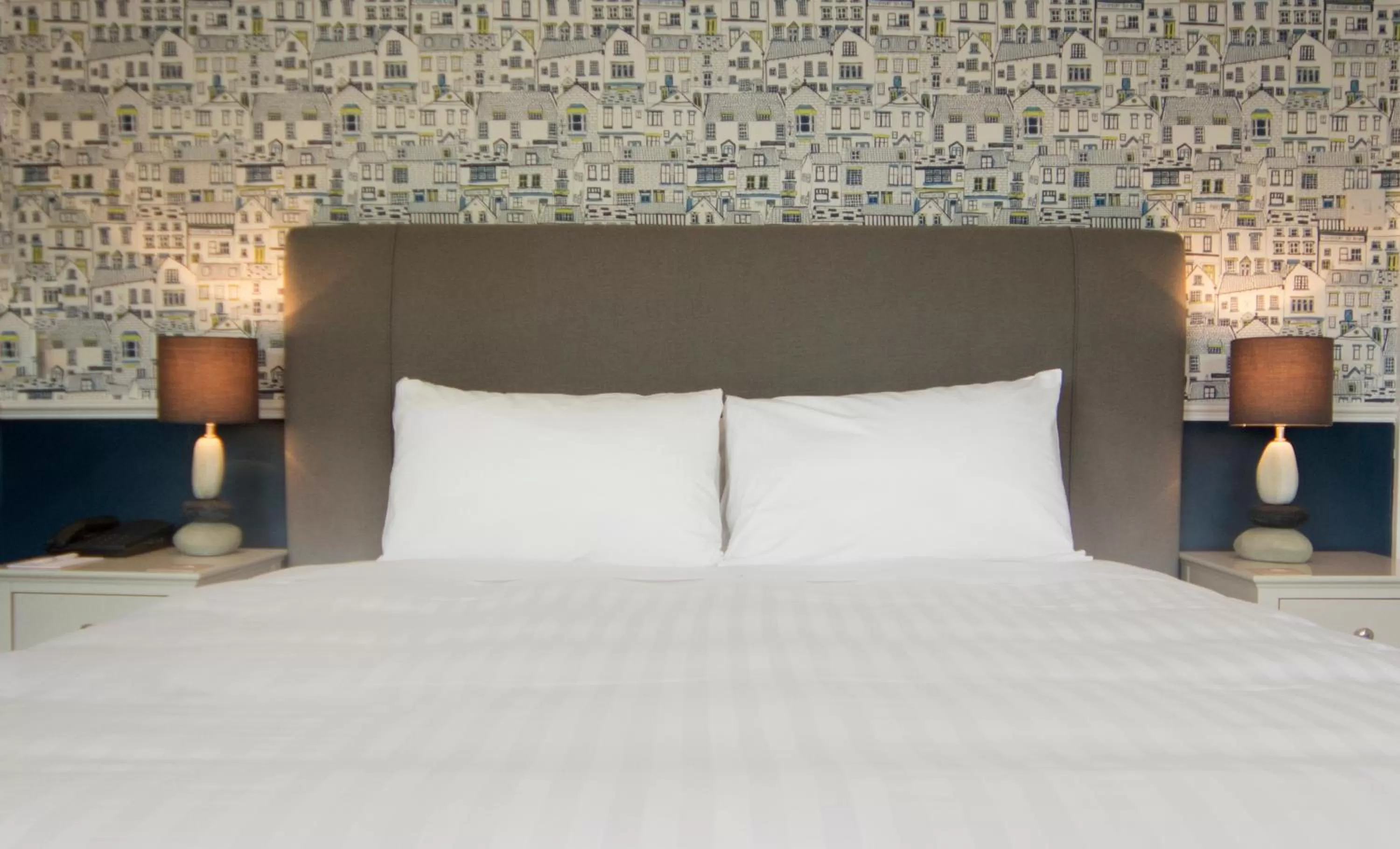 Bed in The White Lodge Hotel