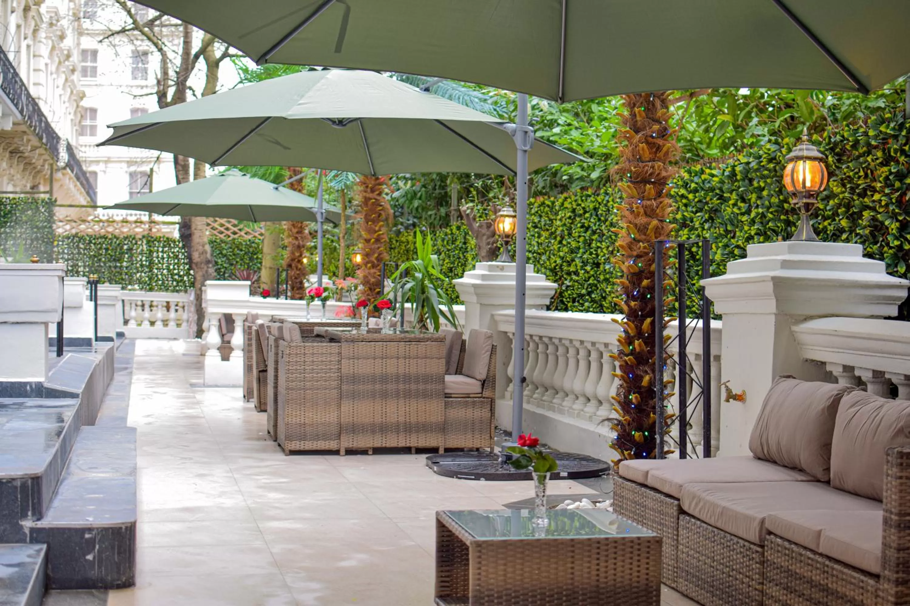 Pembridge Palace Hotel