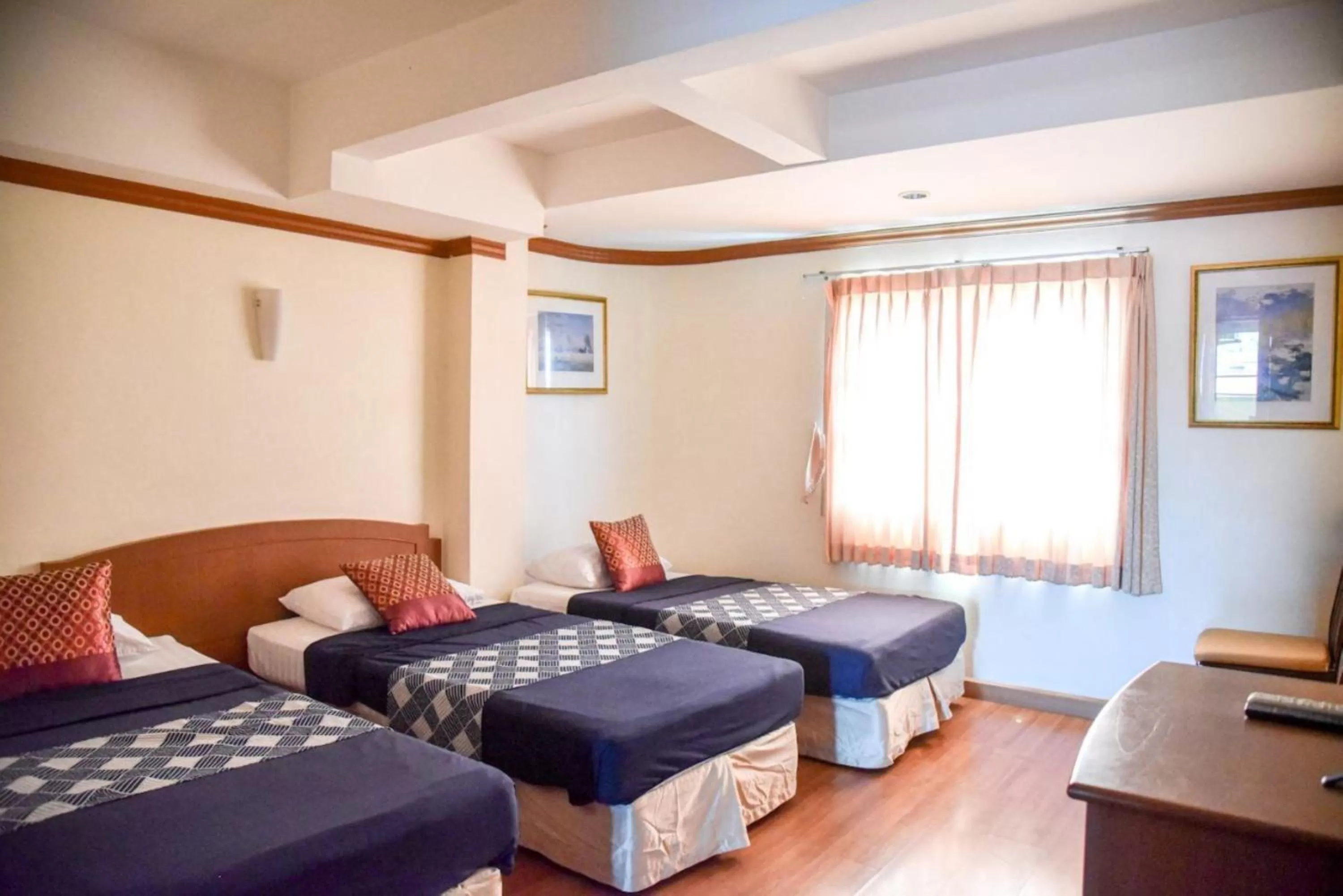 Photo of the whole room, Bed in Chomsin Hua Hin ชมสินธุ์ หัวหิน