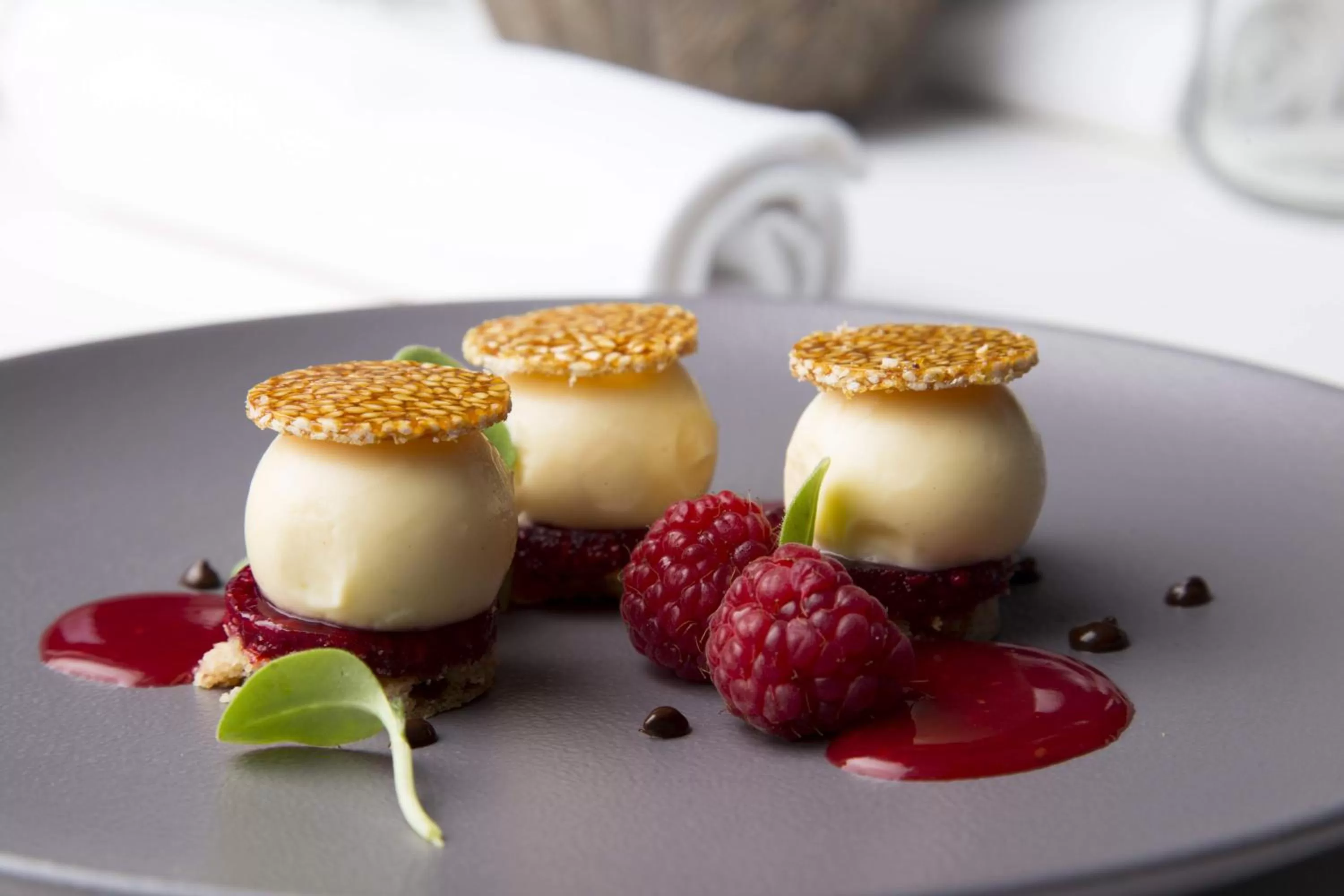 Lunch in Ermitage De Corton - Teritoria